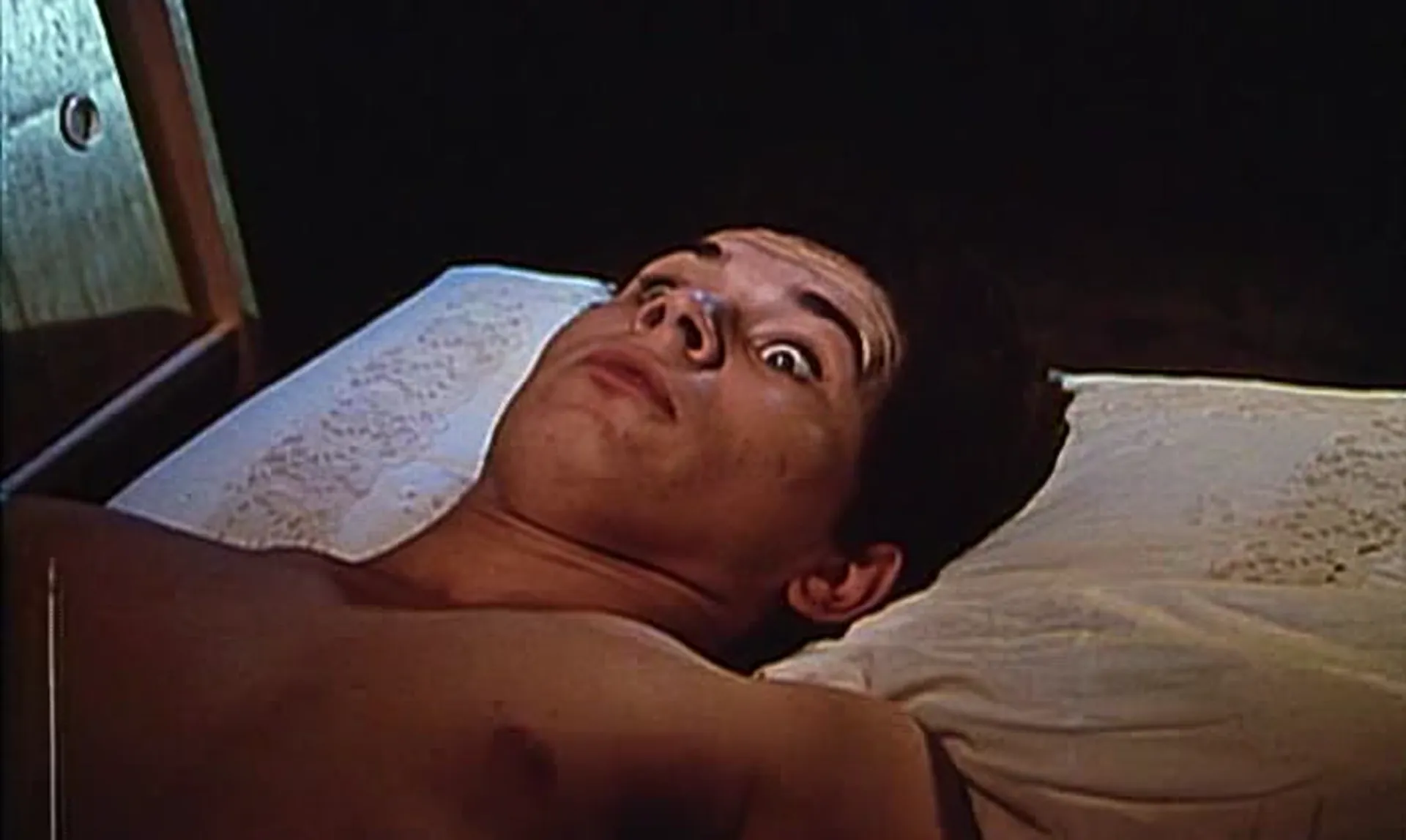 Should a Schoolgirl Tell? scene still 4