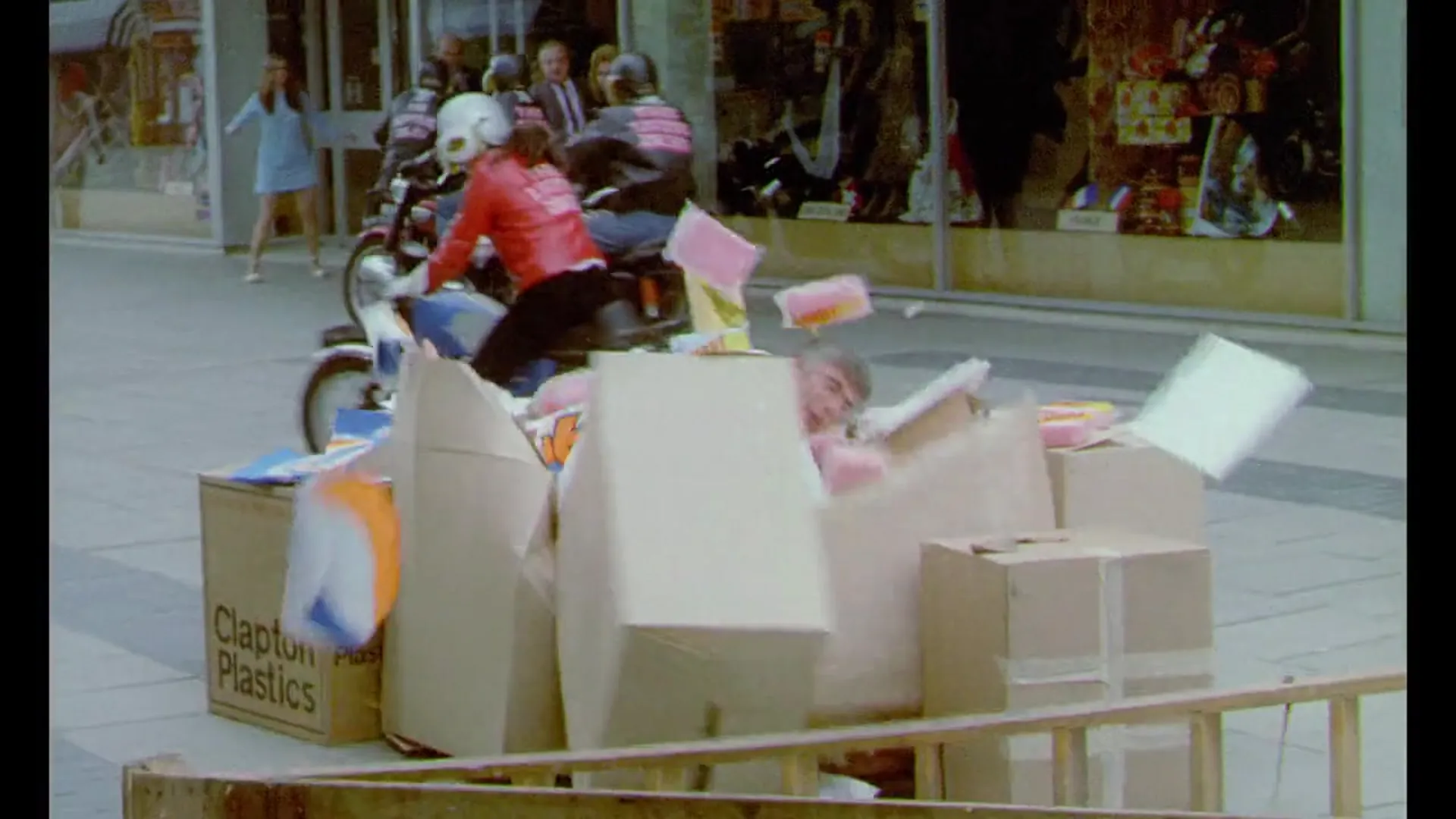 Psychomania scene still 3