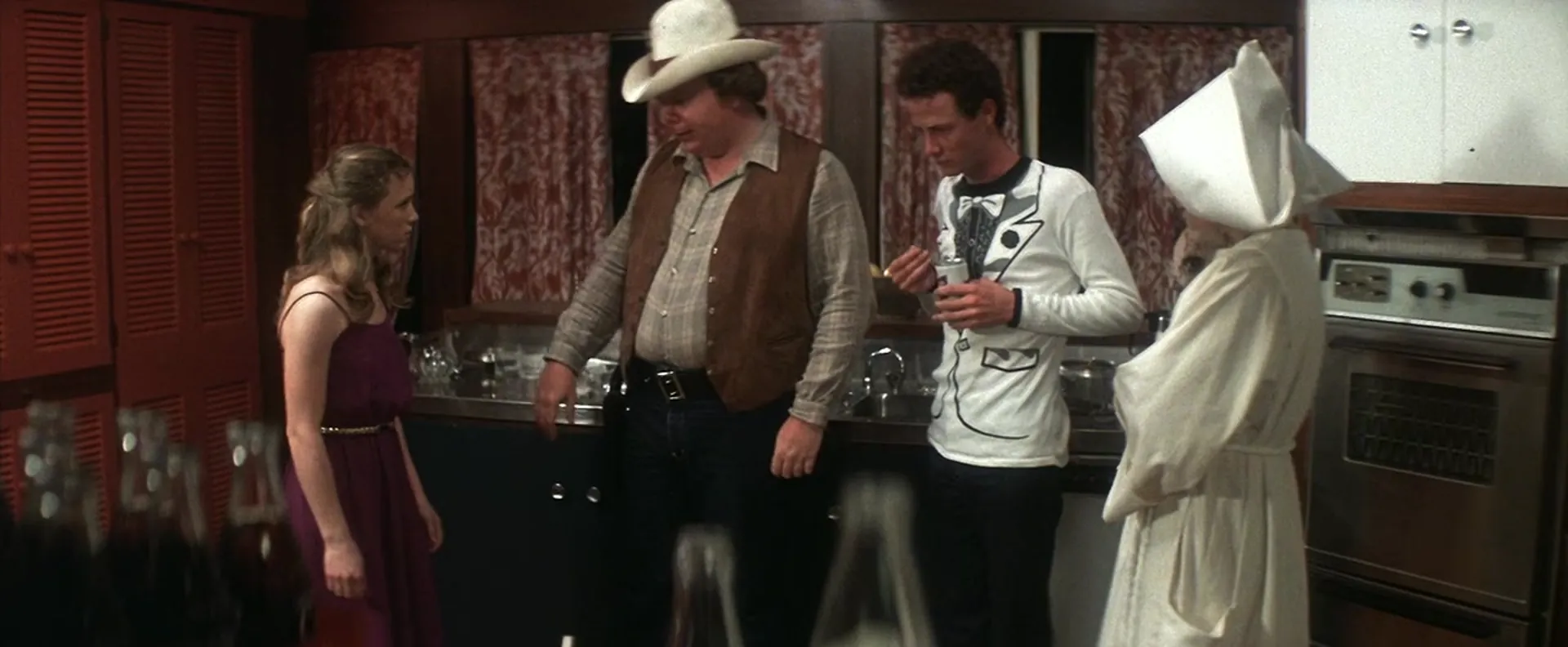 Strange Behavior scene still 3