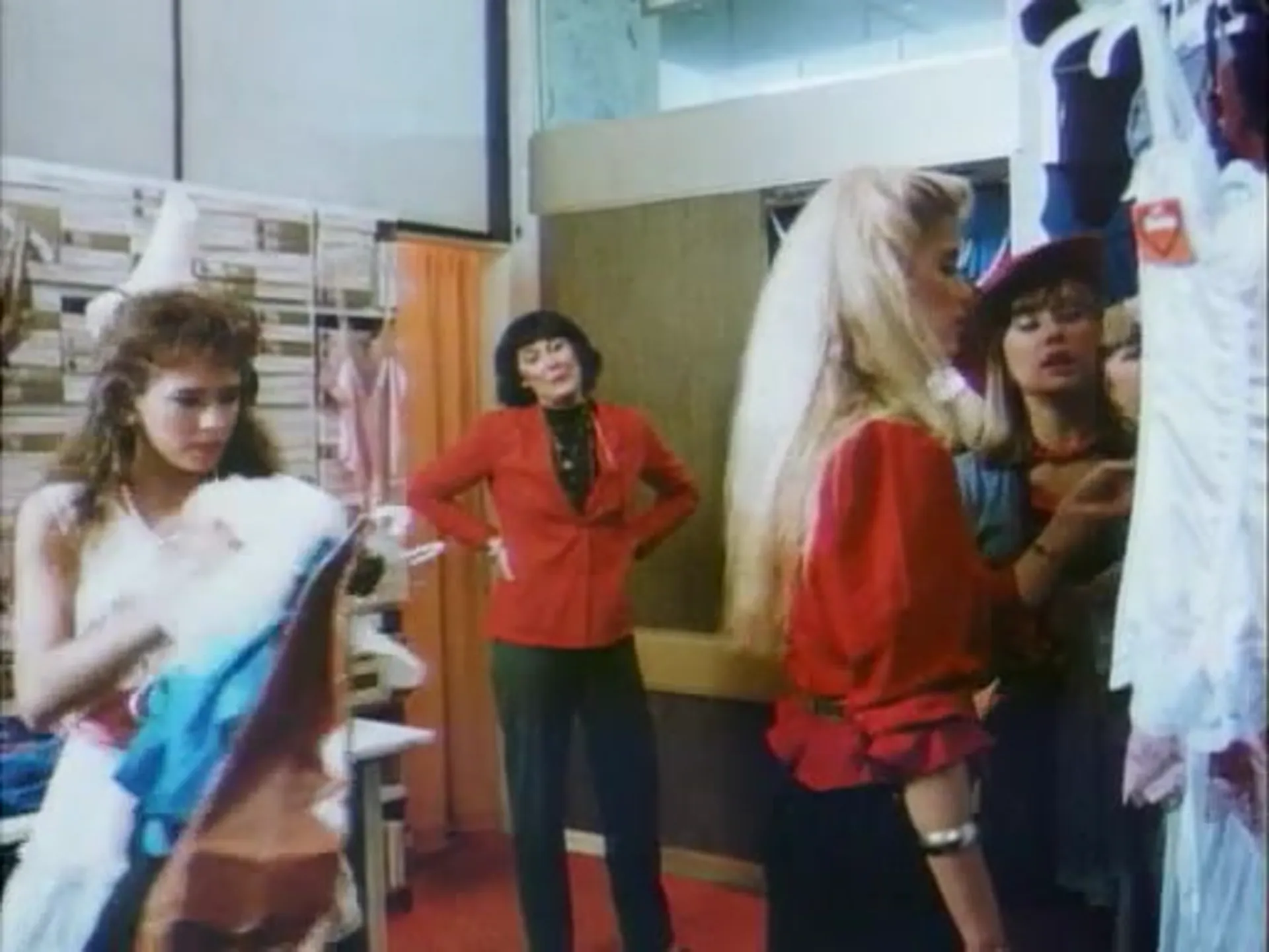 The Vals scene still 4