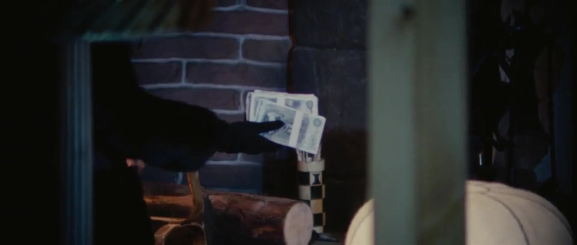 Death Walks on High Heels scene still 5
