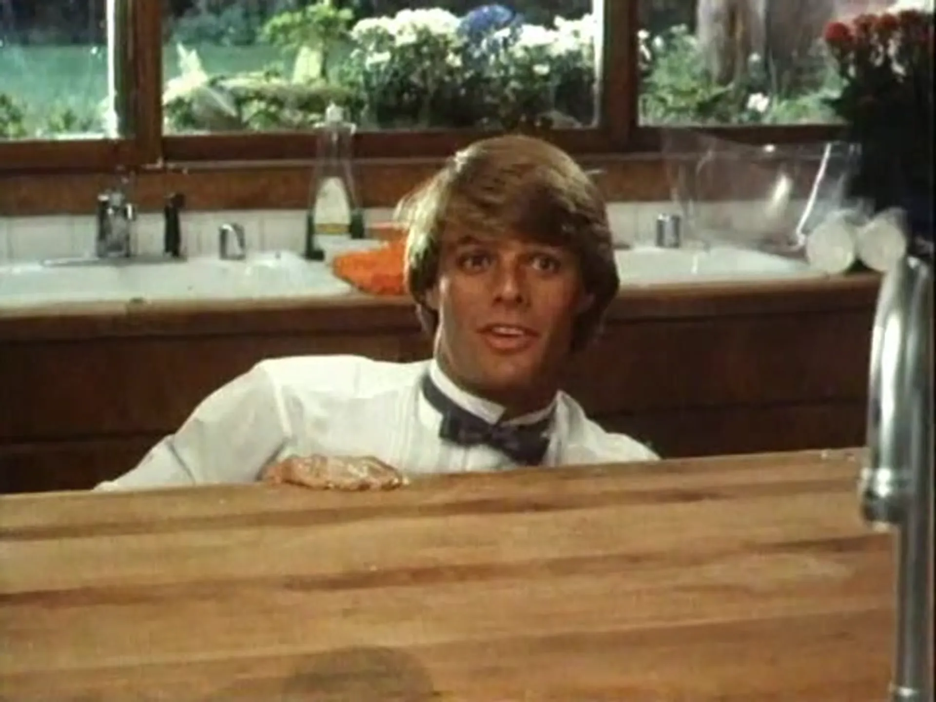 R.S.V.P. scene still 4