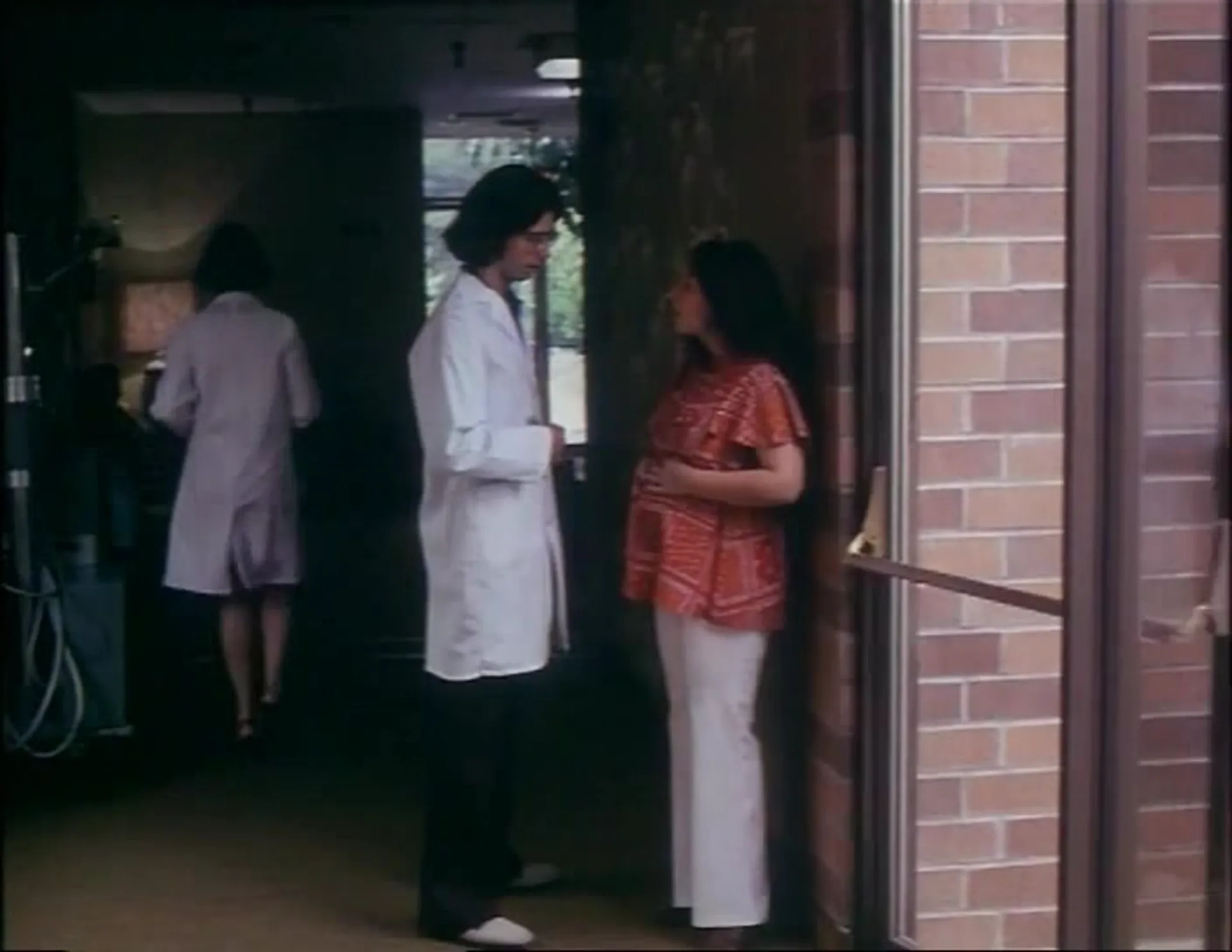 Mansion of the Doomed scene still 3