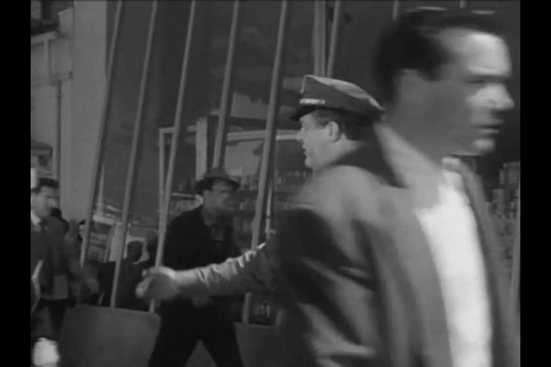 It Conquered the World scene still 3