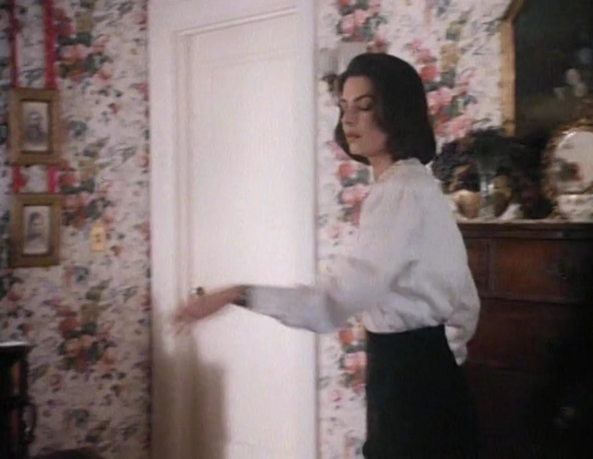 The Haunting of Sarah Hardy scene still 5