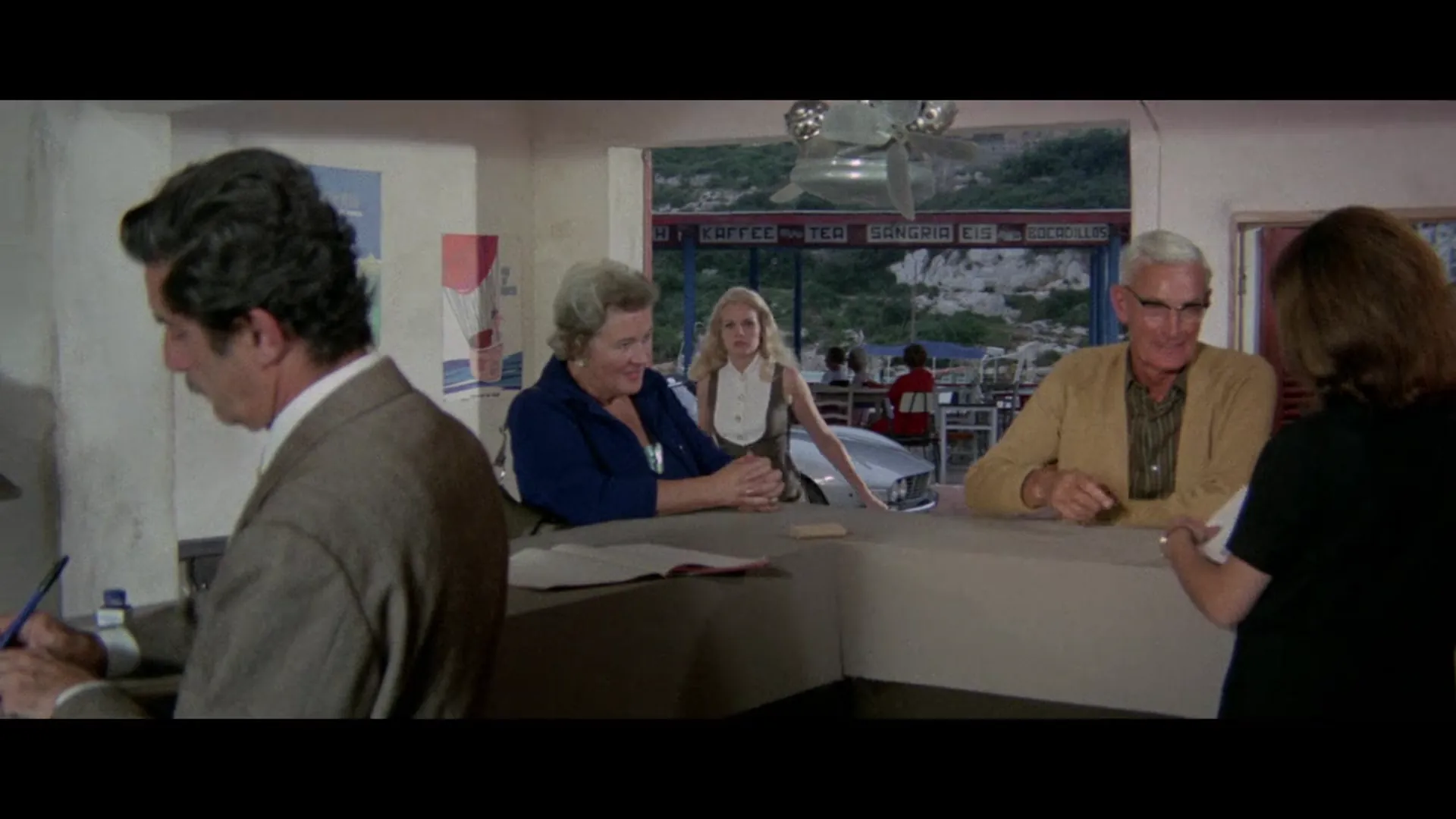 A Quiet Place to Kill scene still 9