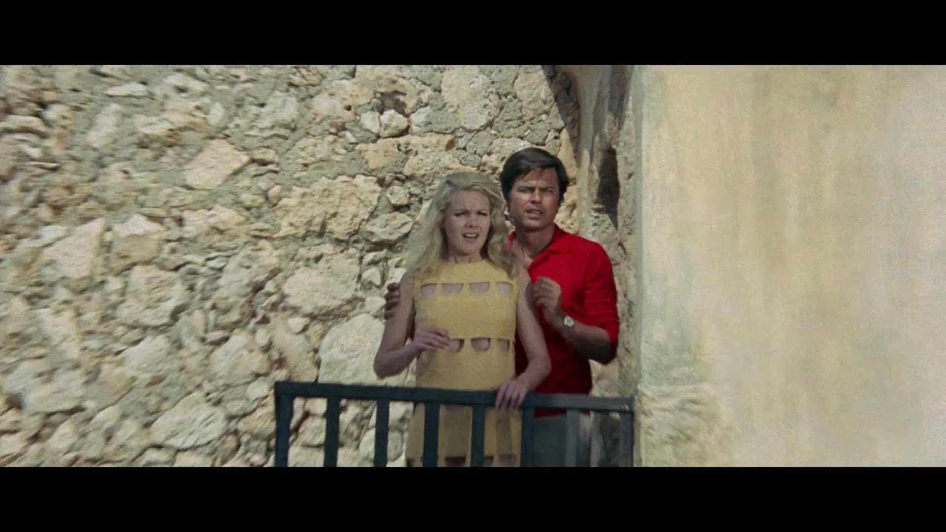 A Quiet Place to Kill scene still 8