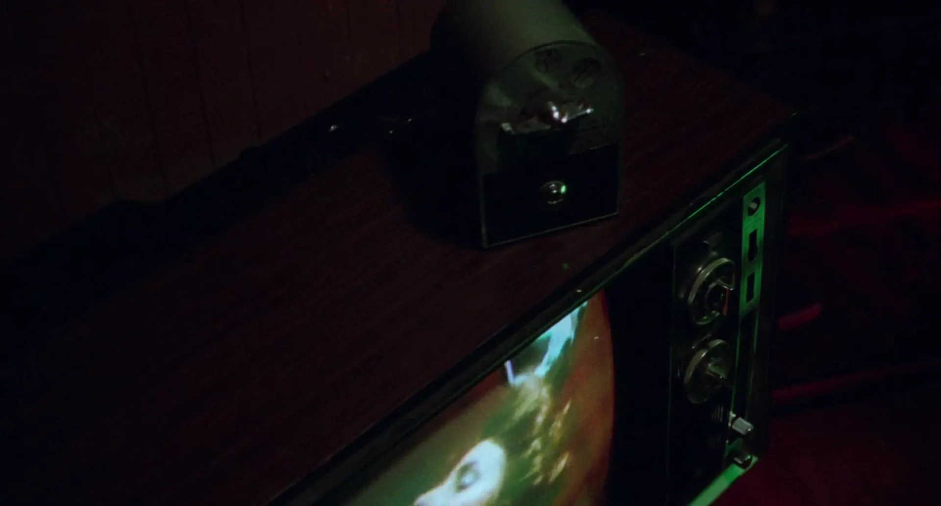Red Heat scene still 3