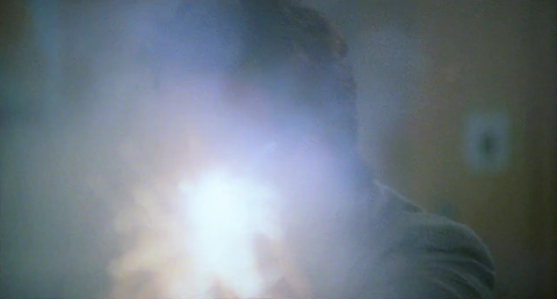 Red Heat scene still 4
