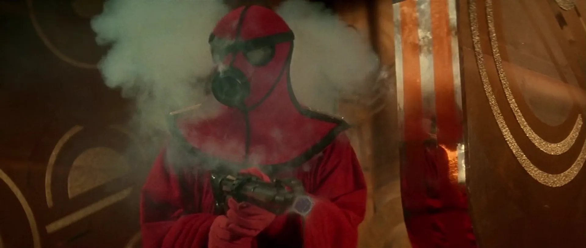 Flash Gordon scene still 6