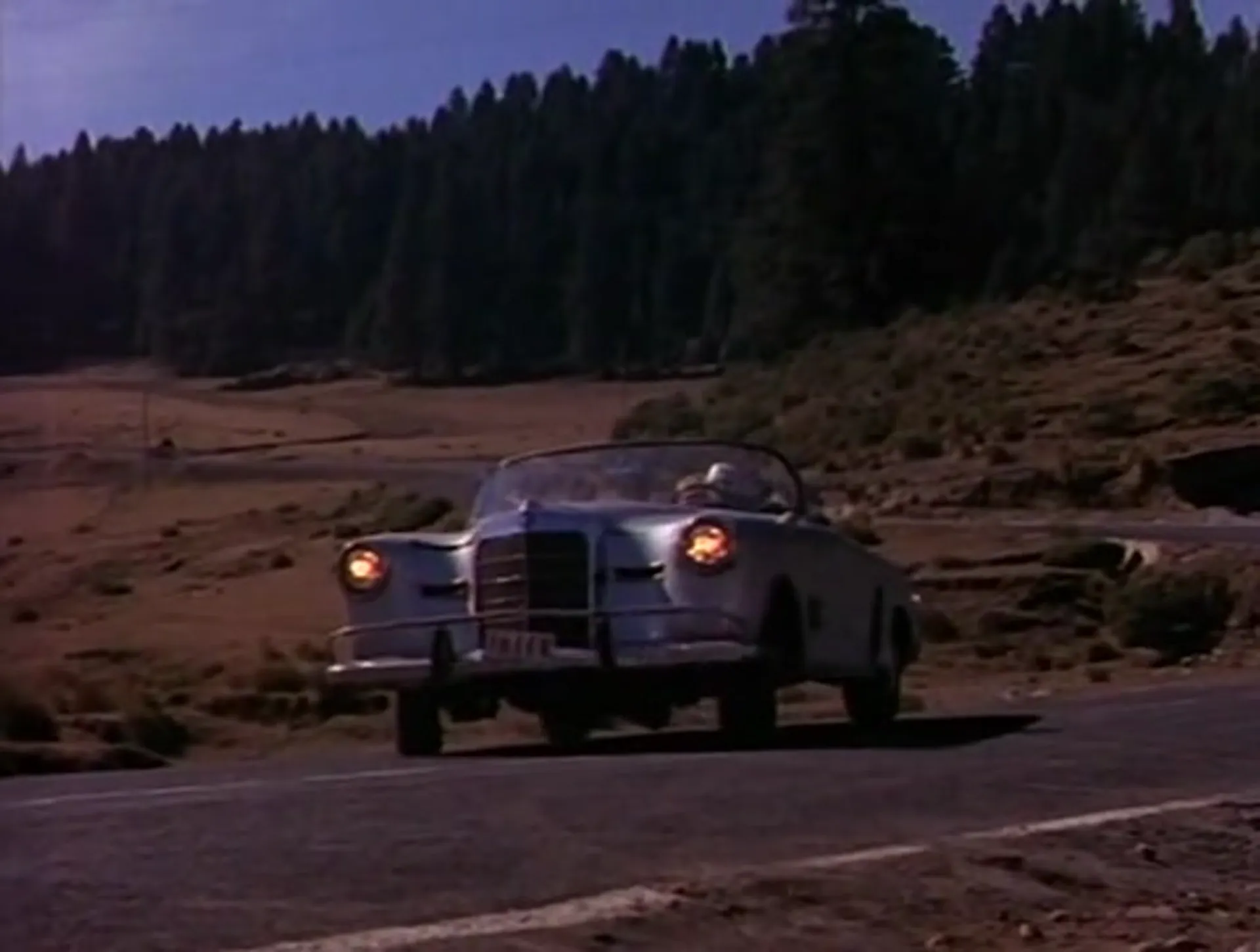 Santo and Blue Demon Against the Monsters scene still 3