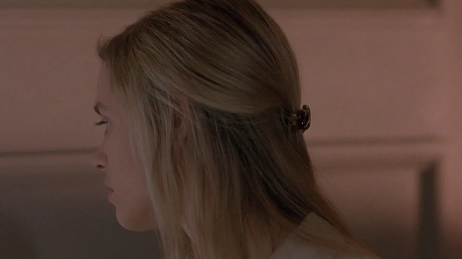 Leprechaun 2 scene still 5