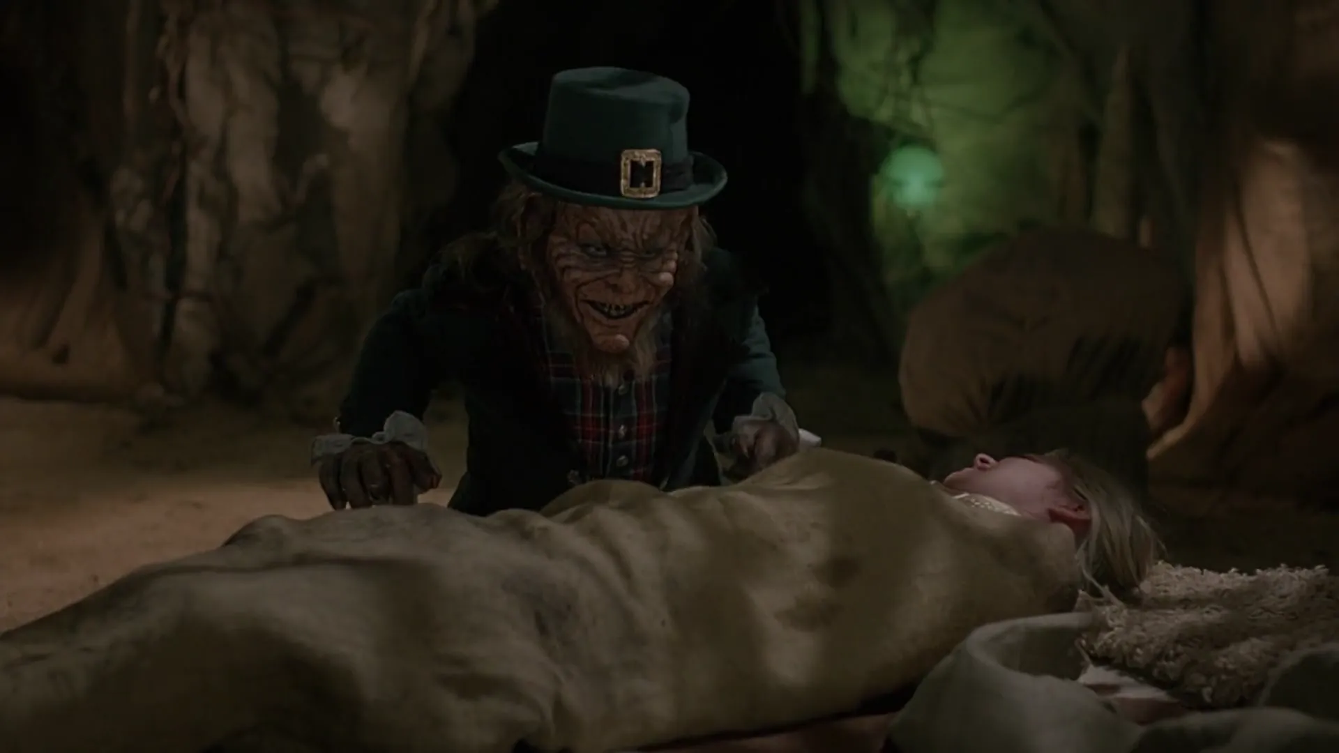Leprechaun 2 scene still 6