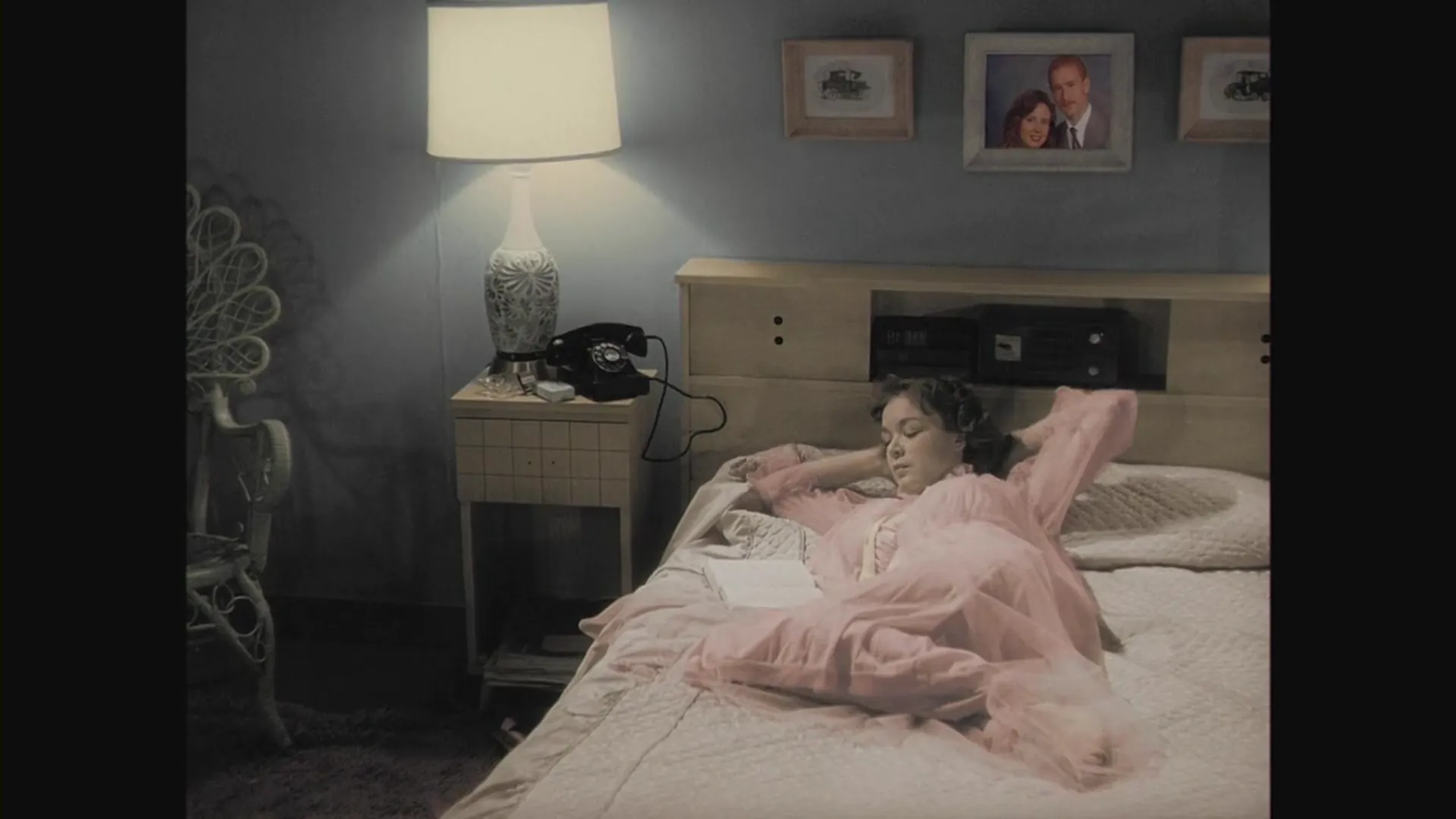 Plan 9 from Outer Space scene still 5