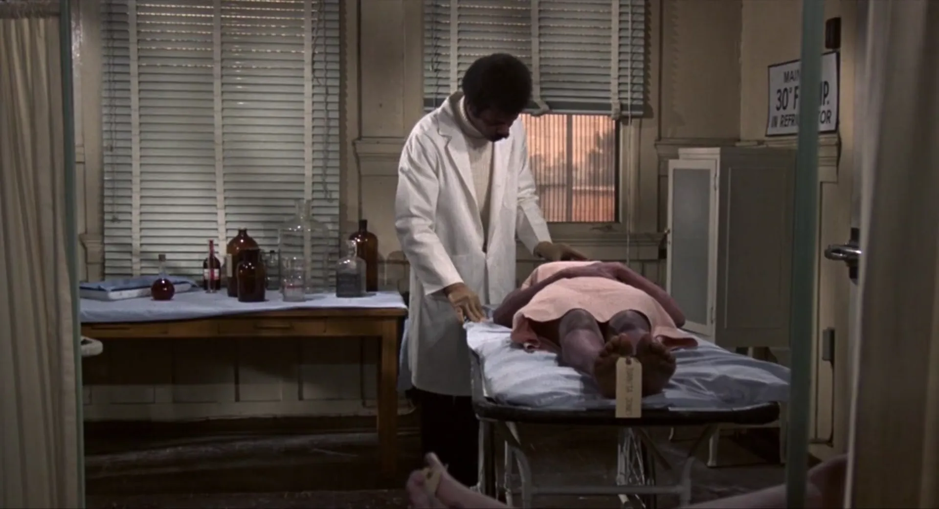 Blacula scene still 4