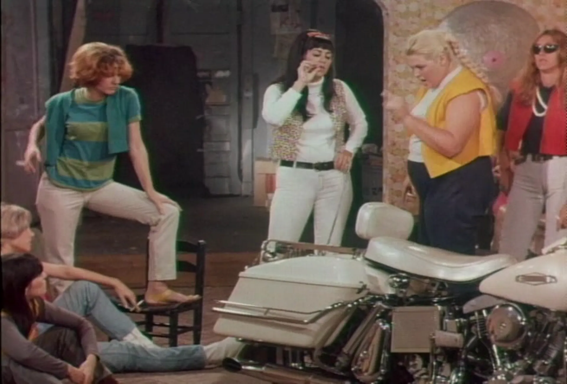 She-Devils on Wheels scene still 4