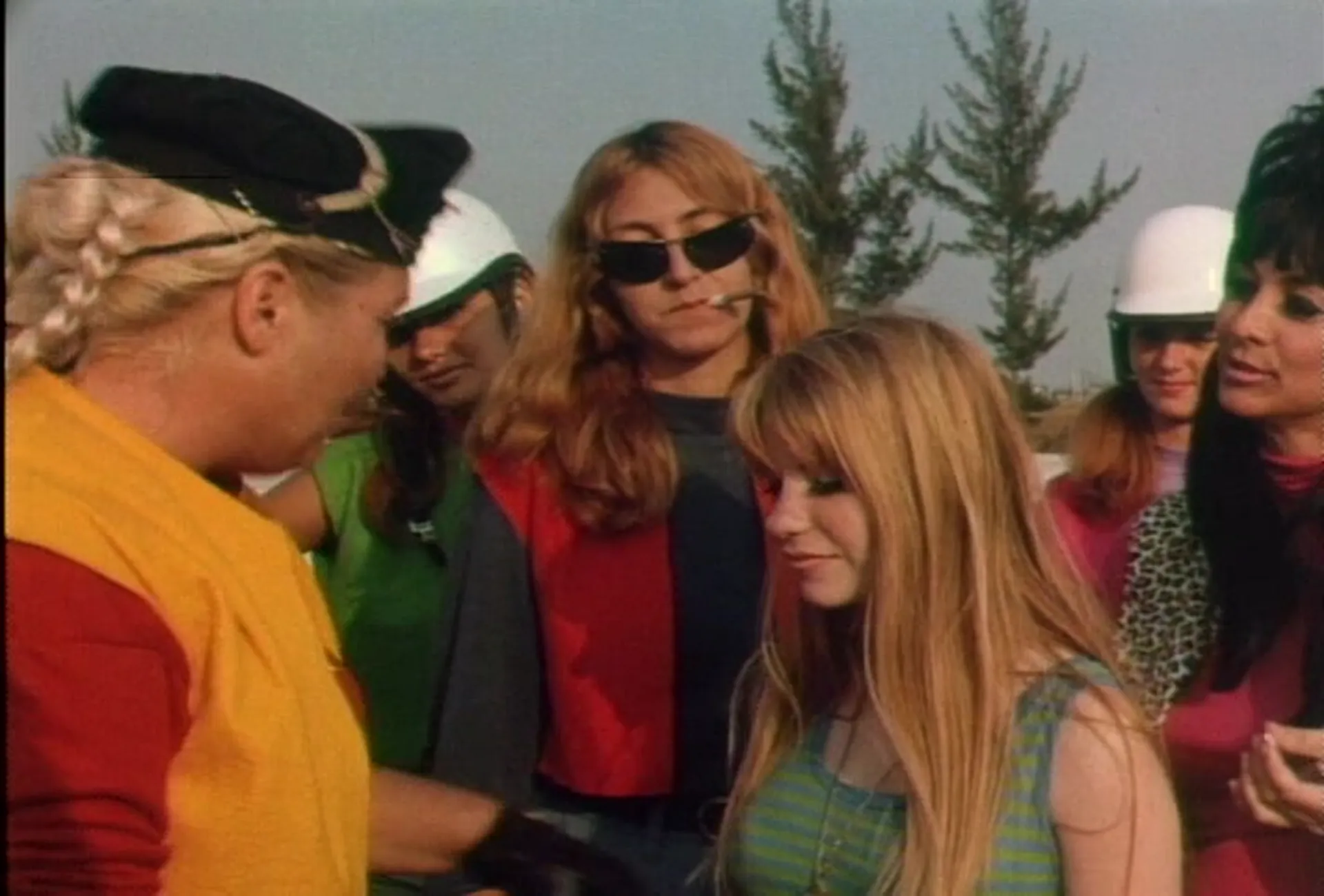 She-Devils on Wheels scene still 1