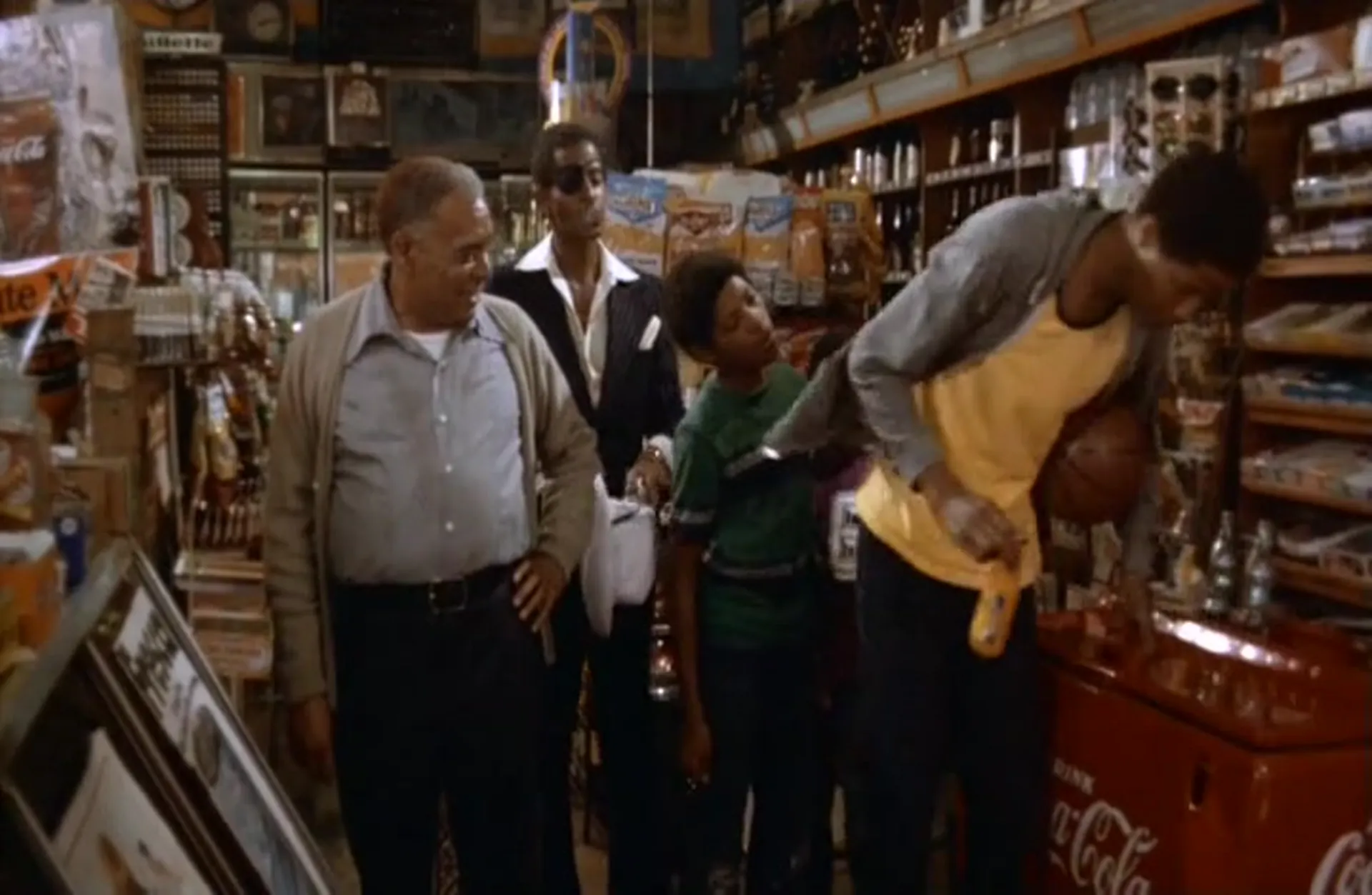 Cornbread, Earl and Me scene still 4