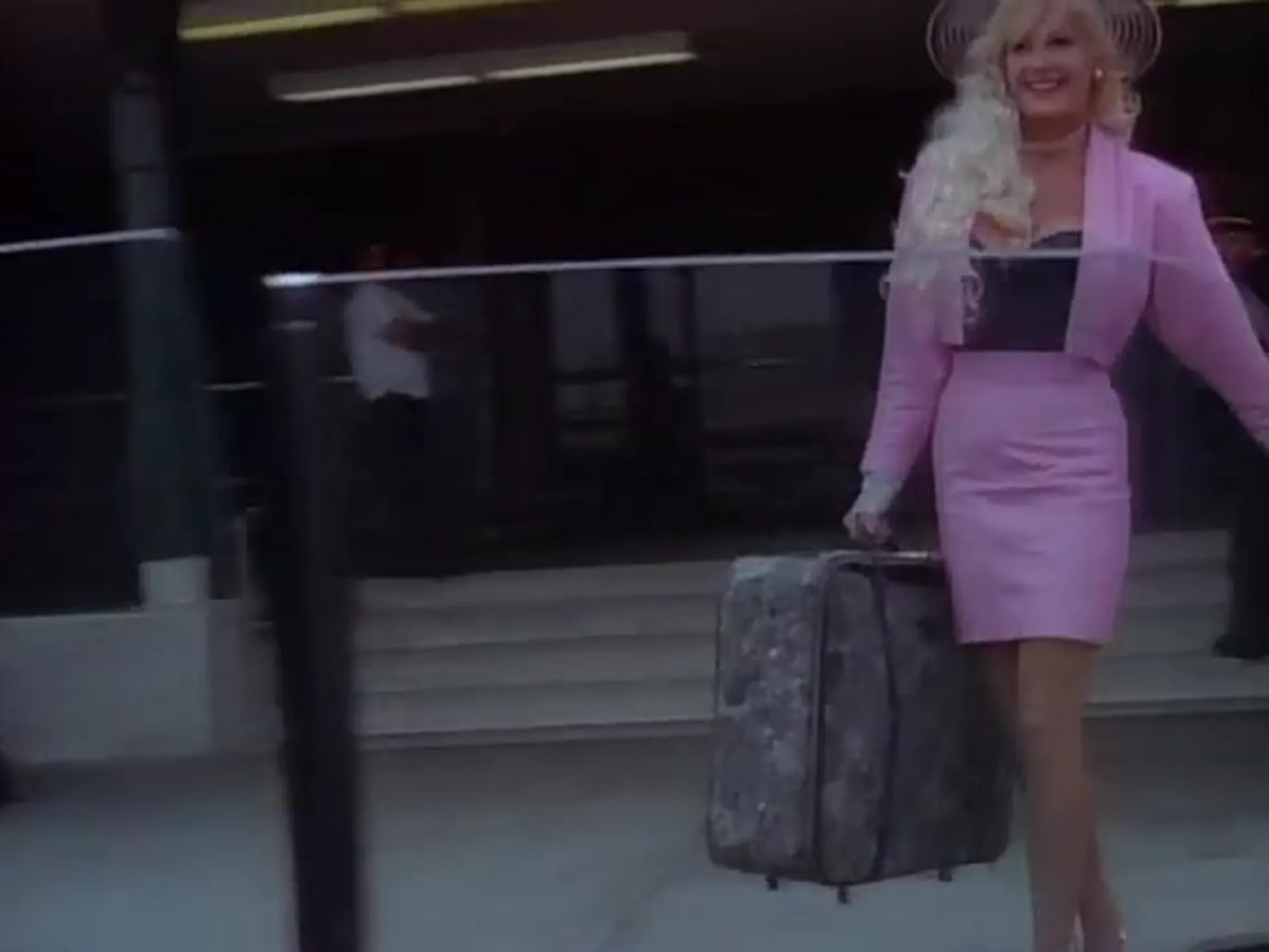 Bad Girls from Mars scene still 2