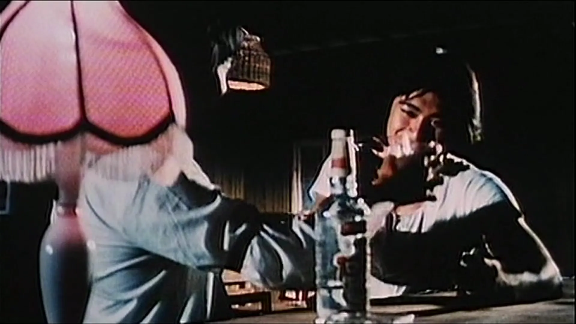 A Hard Way to Die scene still 4