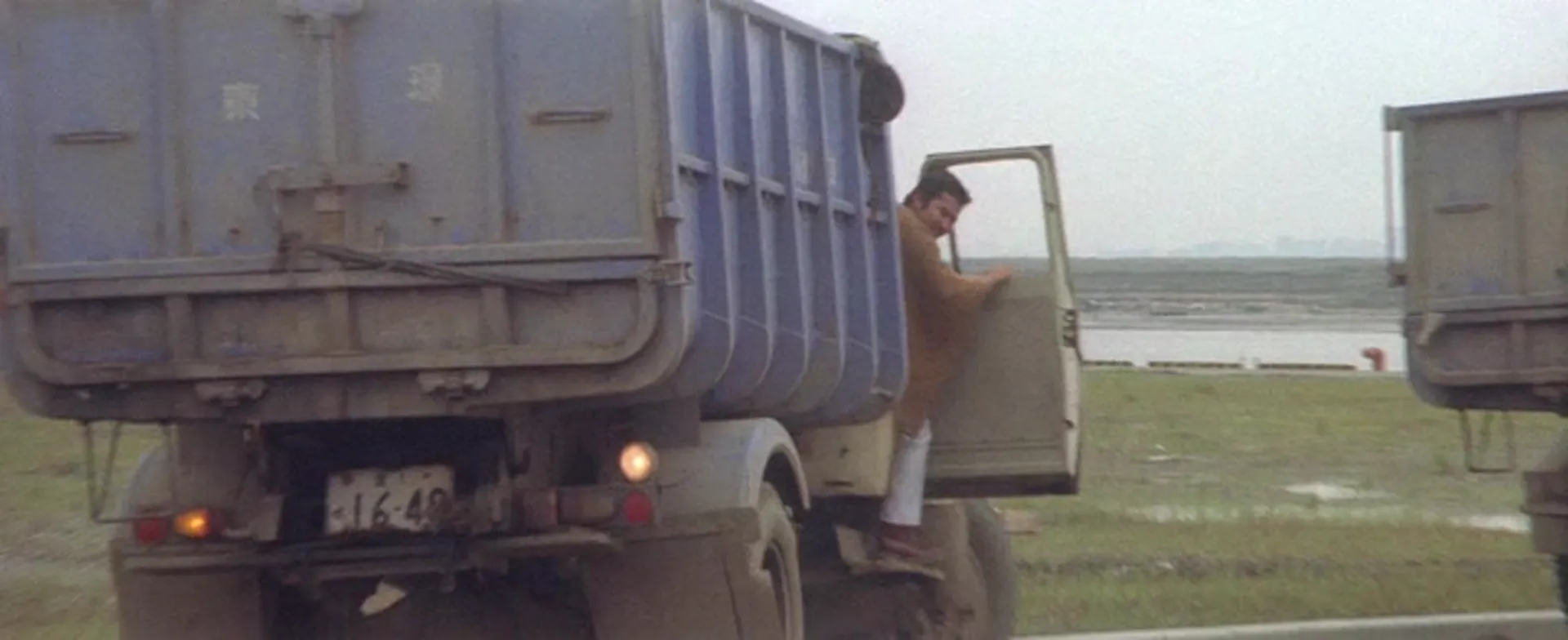 Stray Cat Rock: Wild Jumbo scene still 3