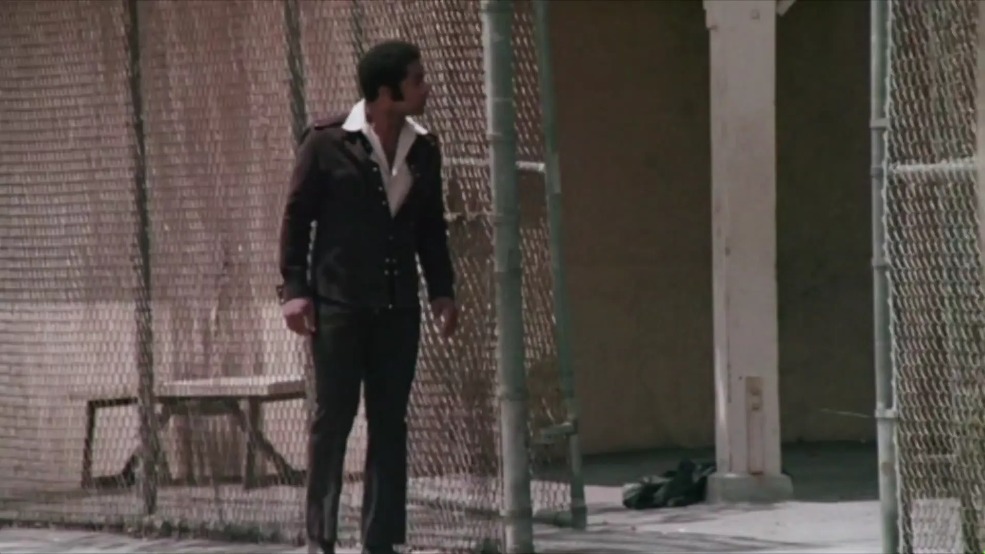 Deliver Us From Evil scene still 5