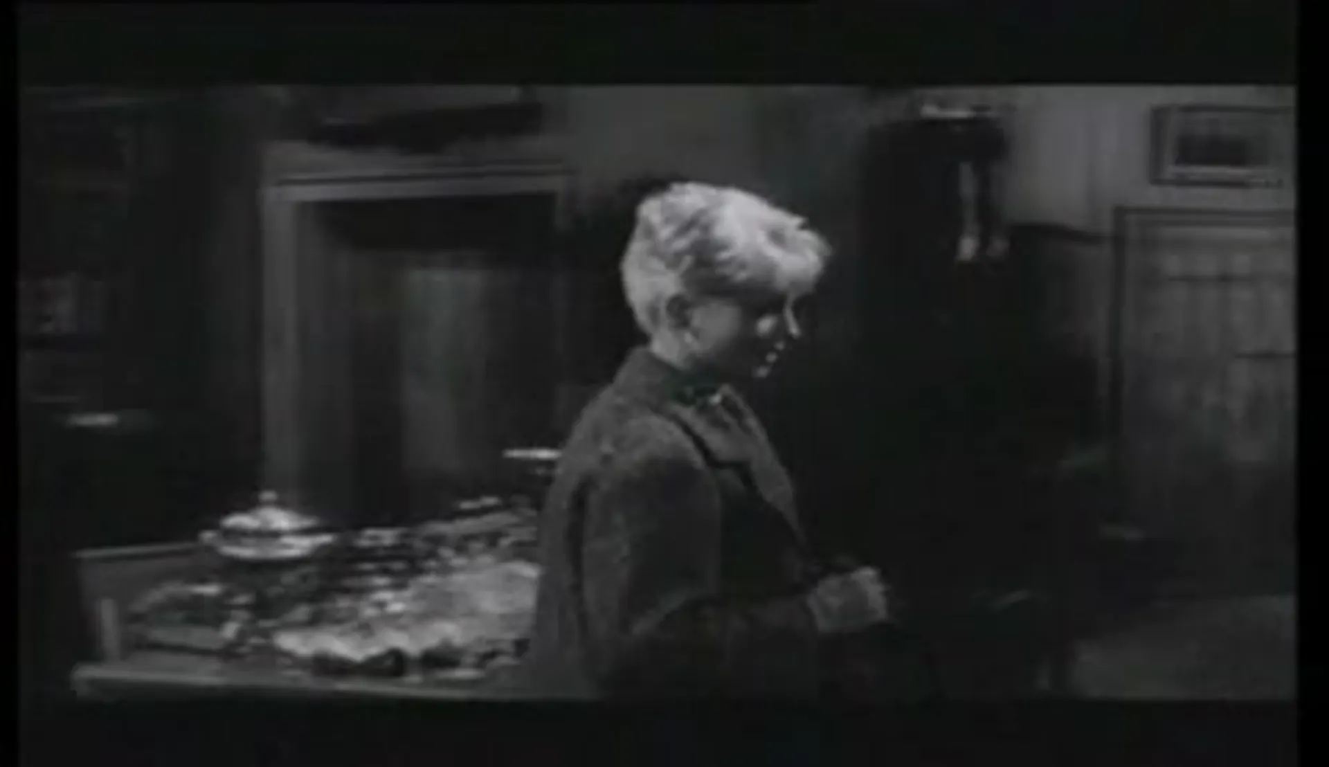 The City of the Dead scene still 4
