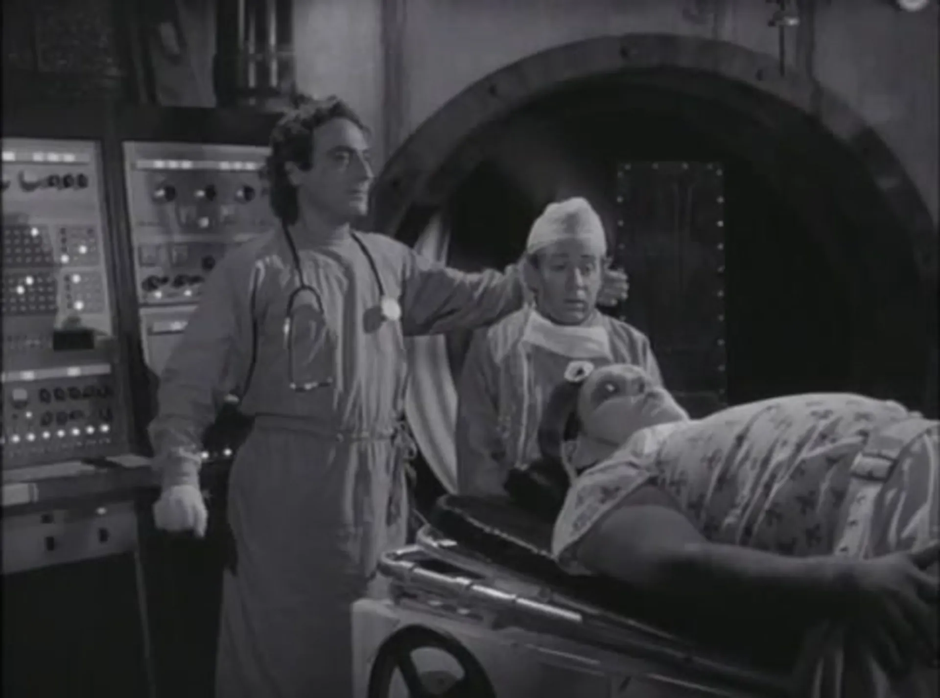 Frankenstein General Hospital scene still 5