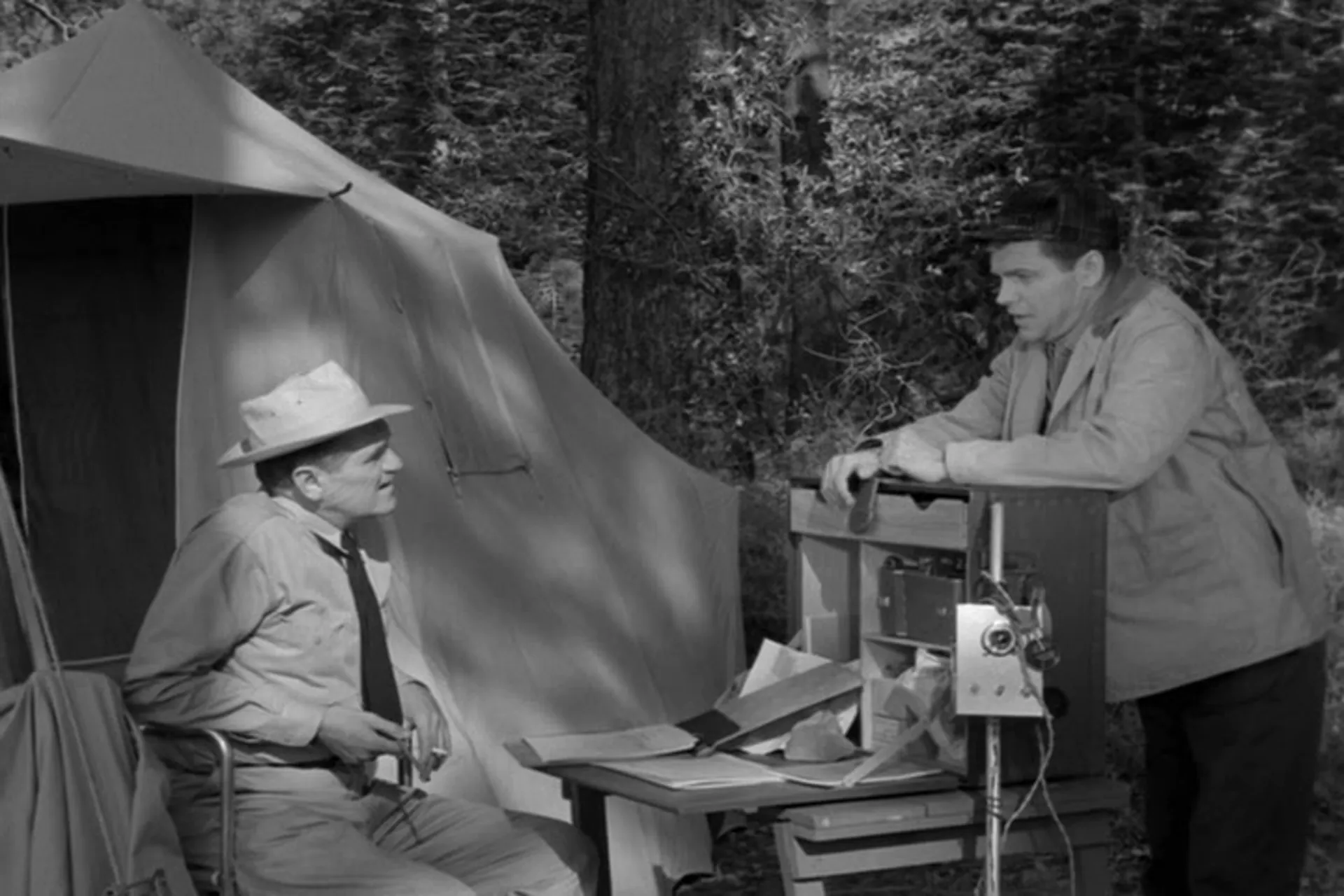 Giant from the Unknown scene still 4