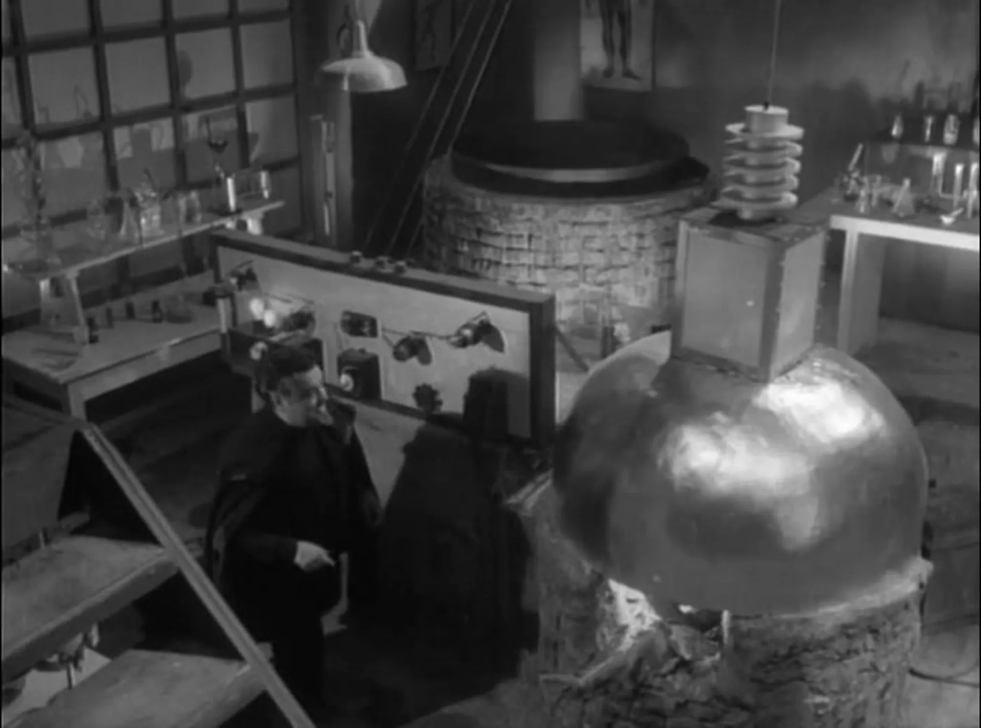 The Robot vs. The Aztec Mummy scene still 11