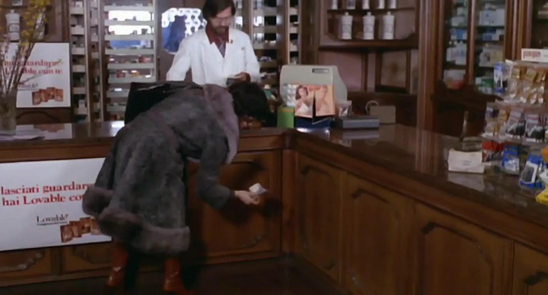 Escape from Women's Prison scene still 5