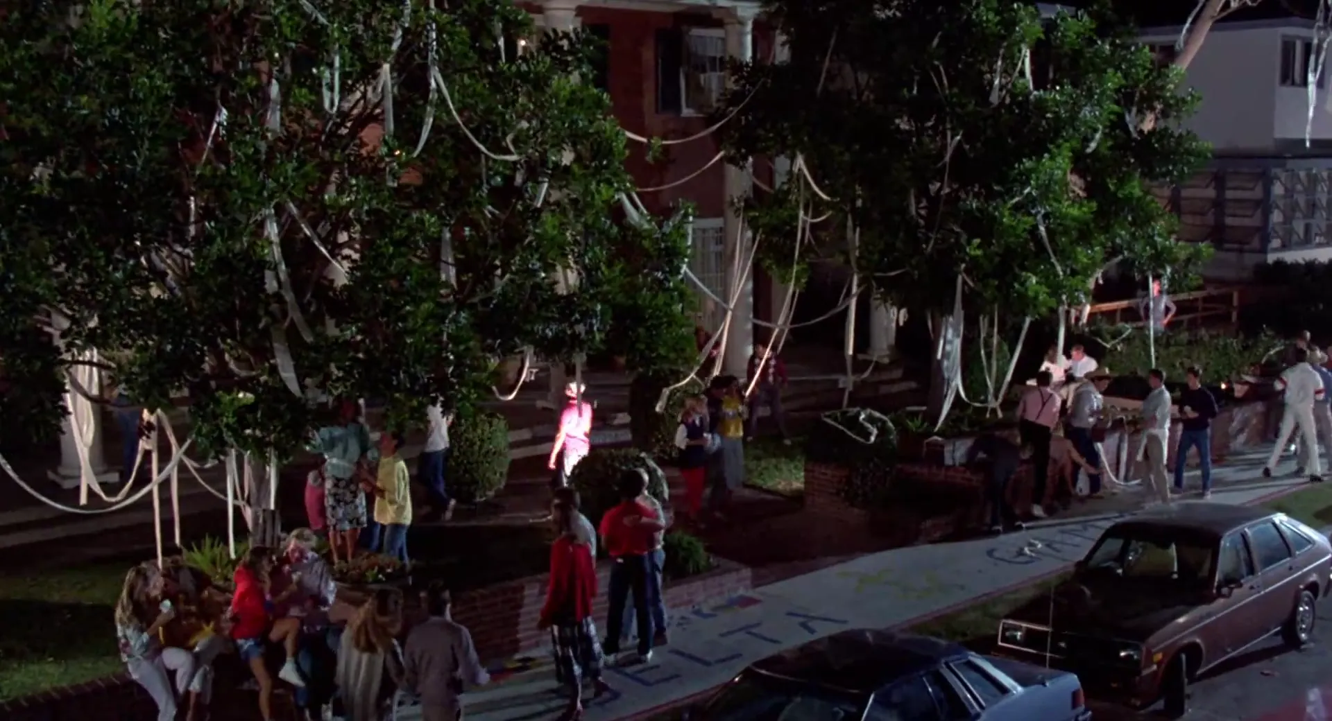Night of the Creeps scene still 1