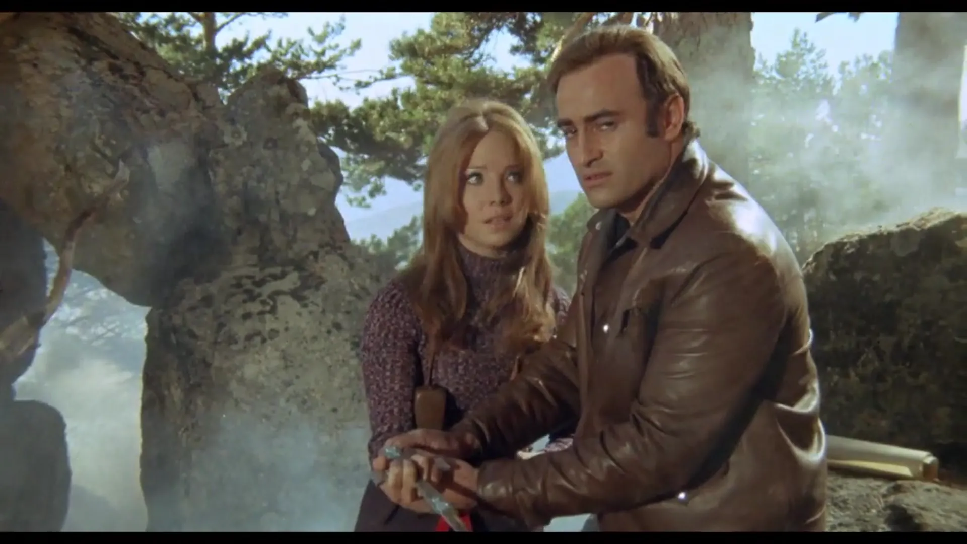 The Werewolf Versus the Vampire Woman scene still 4