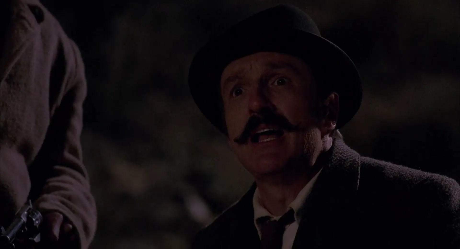 Tremors 4: The Legend Begins scene still 3