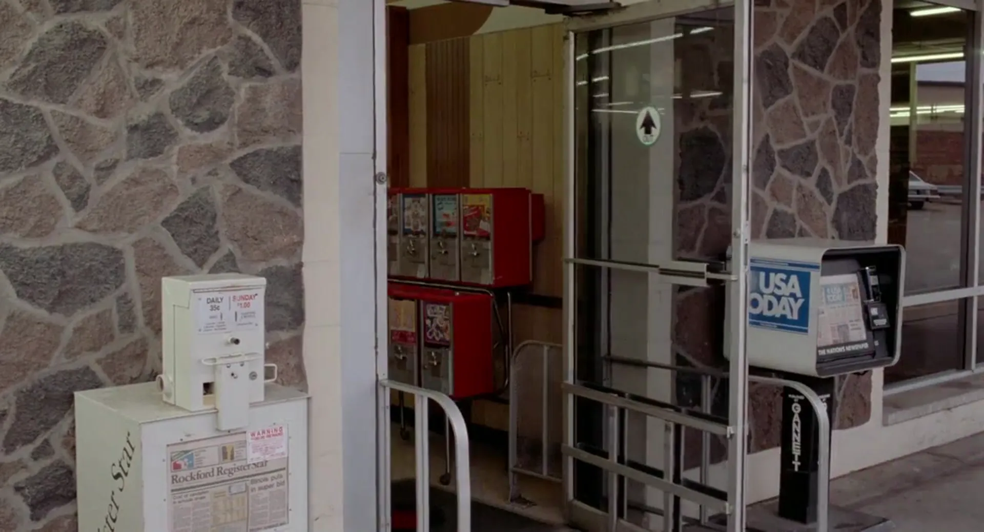 Luther the Geek scene still 1