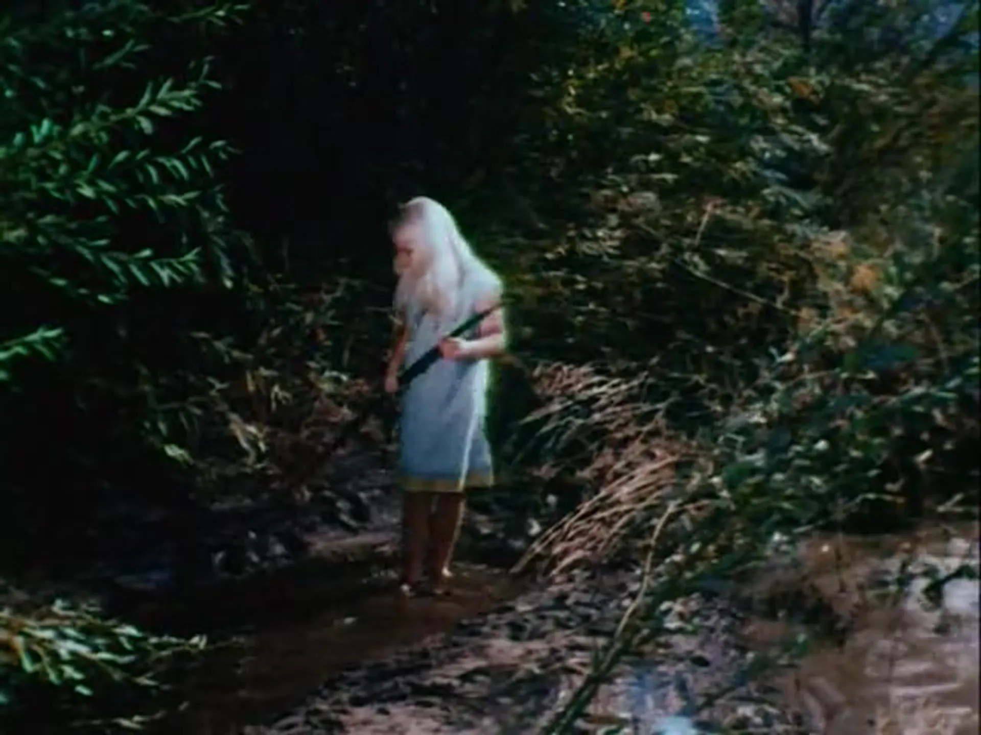 Swamp Girl scene still 5