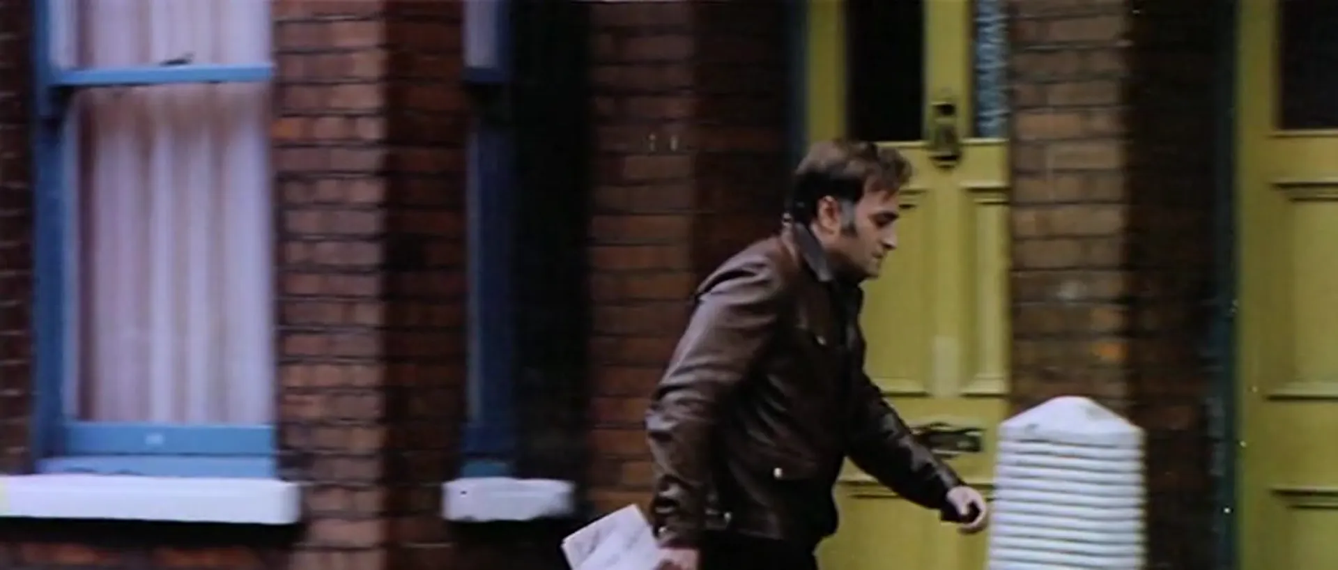 Seven Murders for Scotland Yard scene still 2
