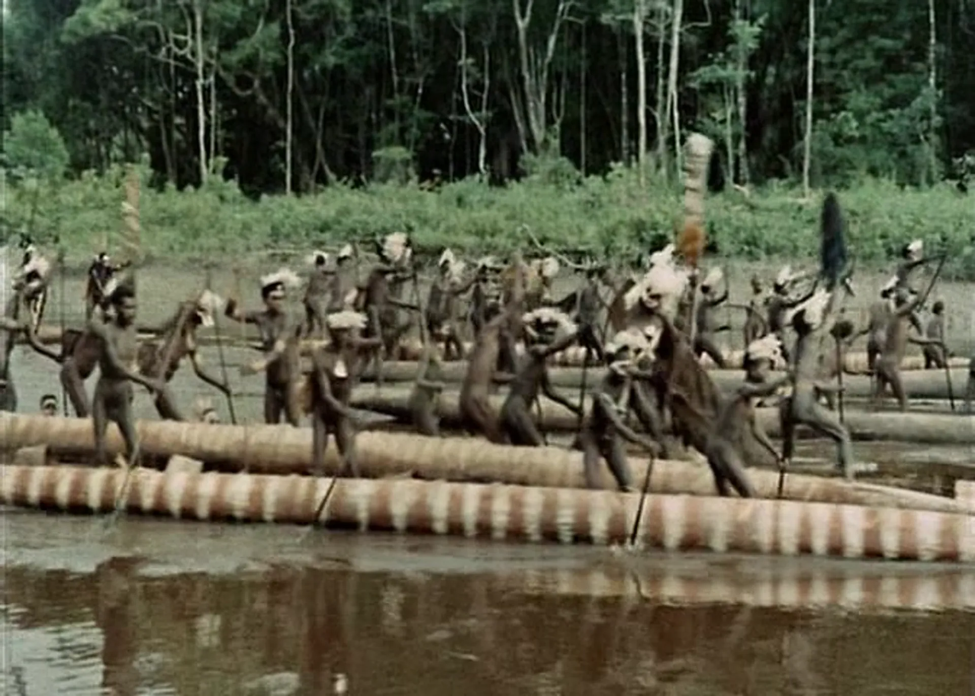 Sky Above - Mud Beneath scene still 3