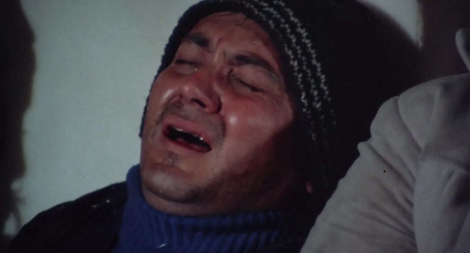 Survive! scene still 4