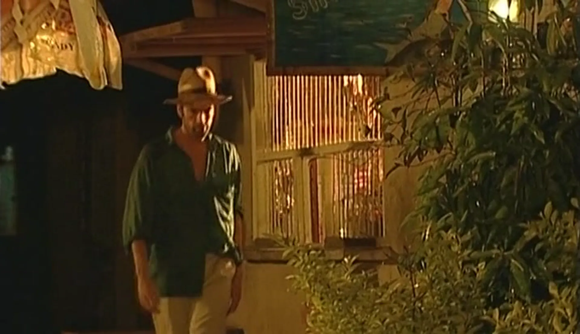 Mondo Cannibal scene still 1