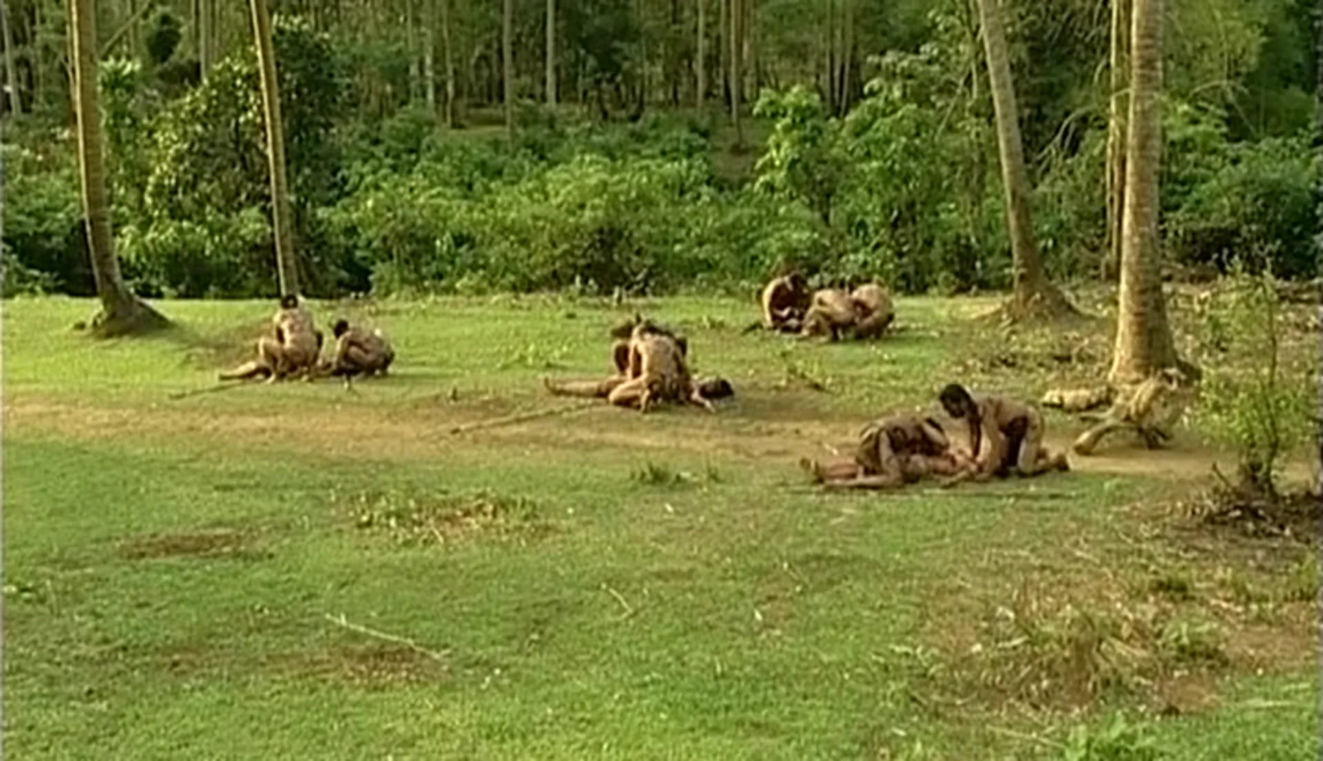 Mondo Cannibal scene still 6