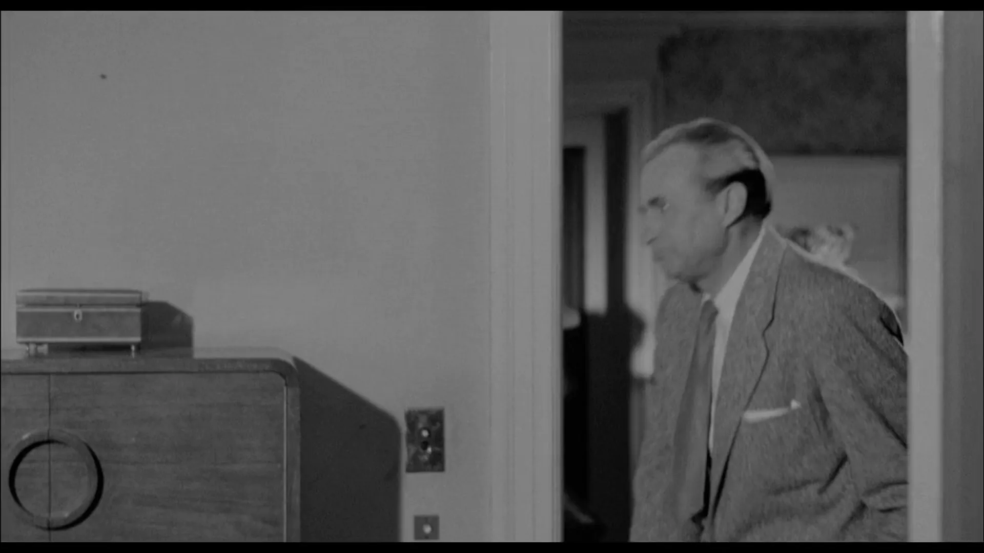 Monstrosity scene still 4