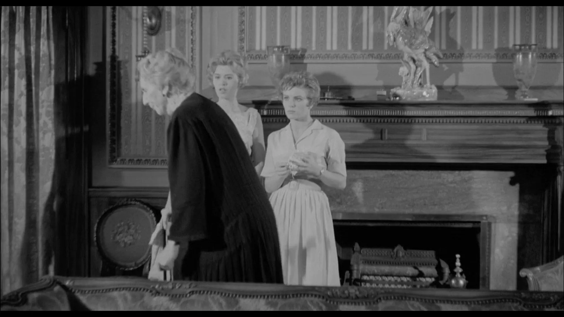 Monstrosity scene still 5