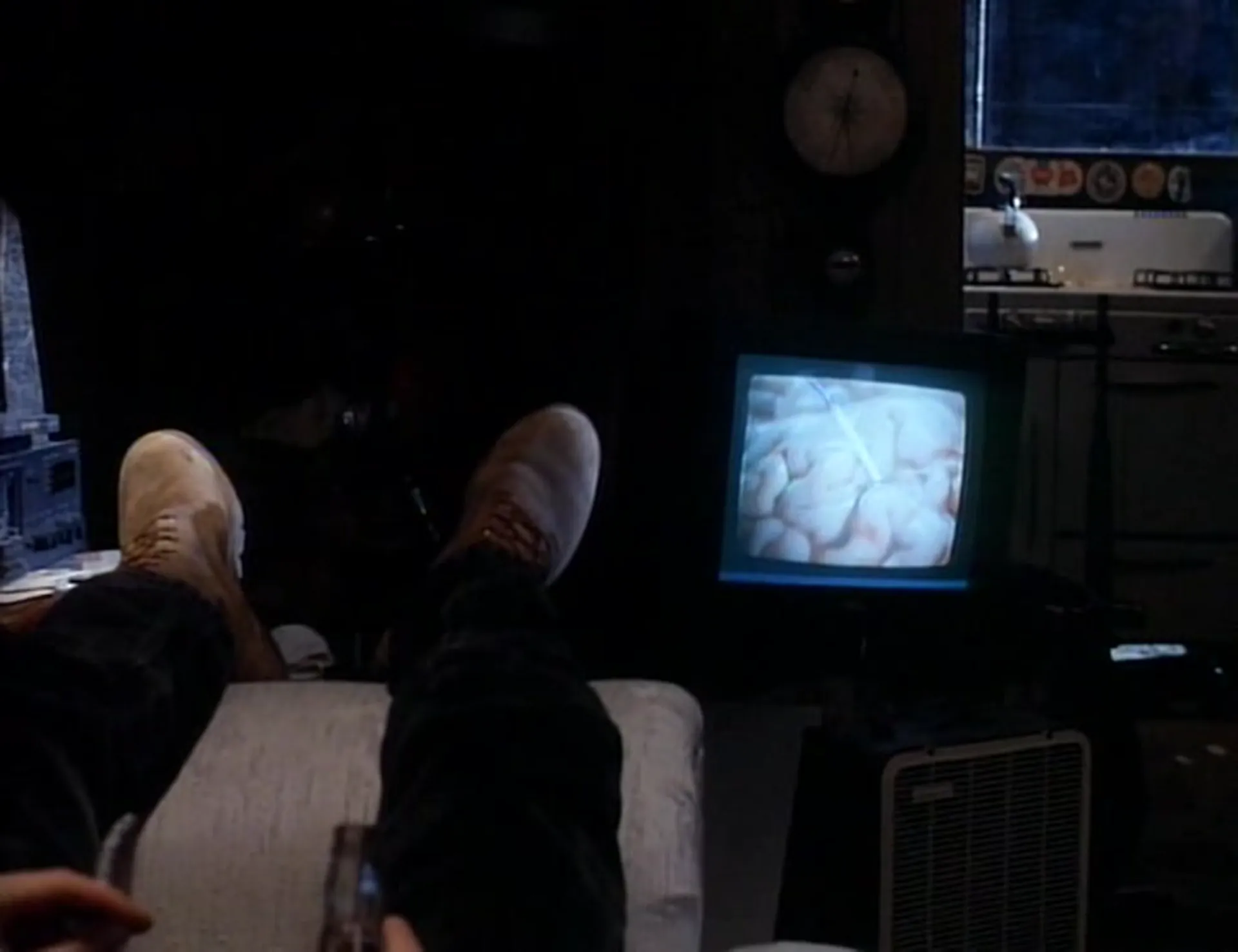 Carnosaur scene still 1