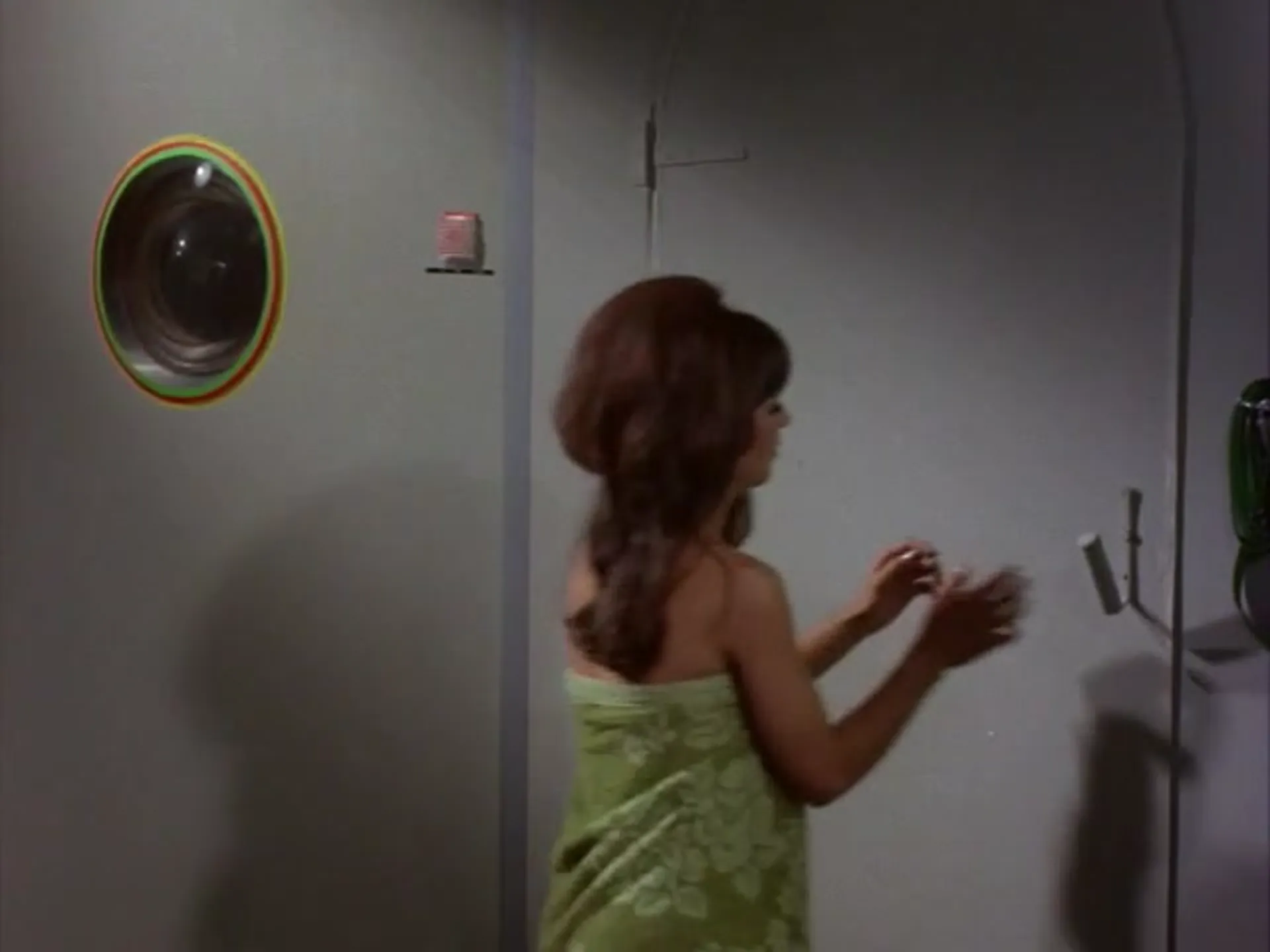 Space Thing scene still 2