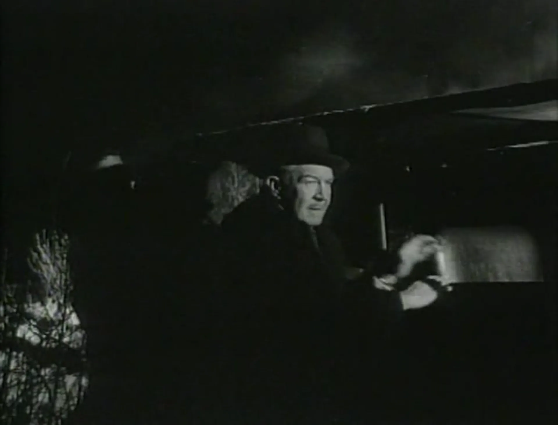 Terror in the Midnight Sun scene still 5