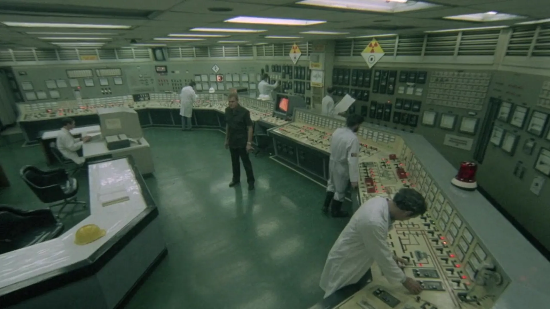 Alien from the Deep scene still 6