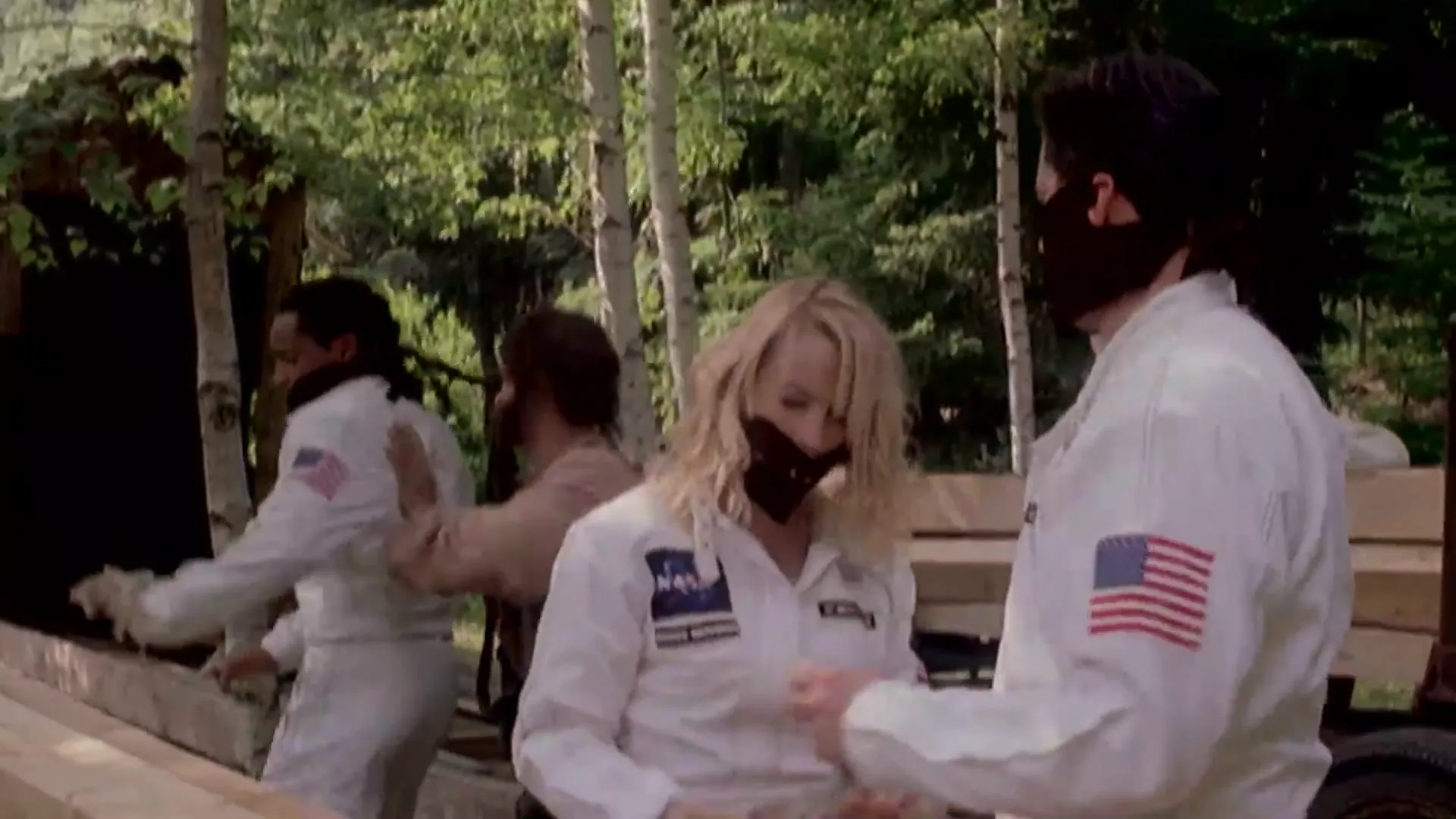 Alien Apocalypse scene still 1
