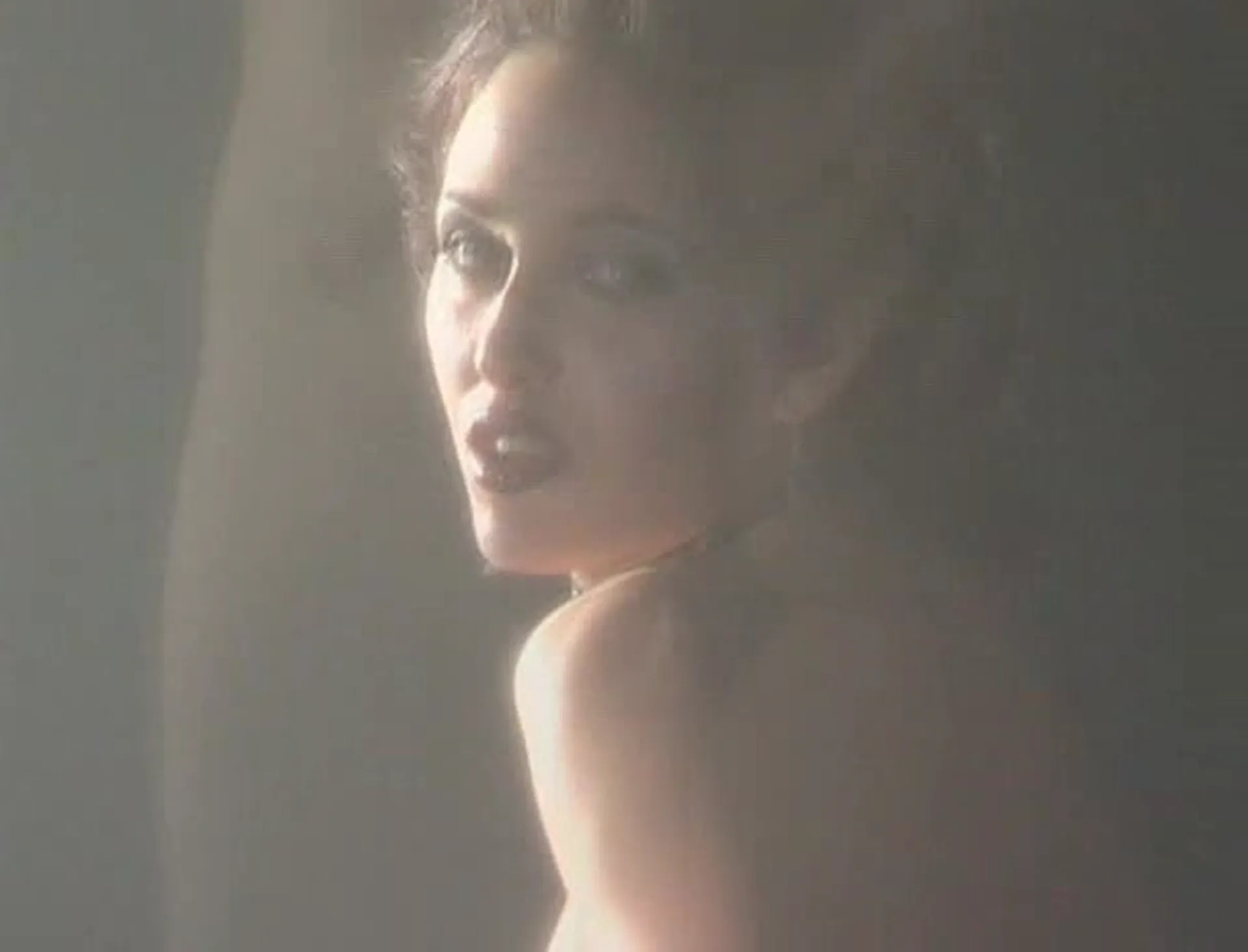 The Erotic Mirror scene still 2