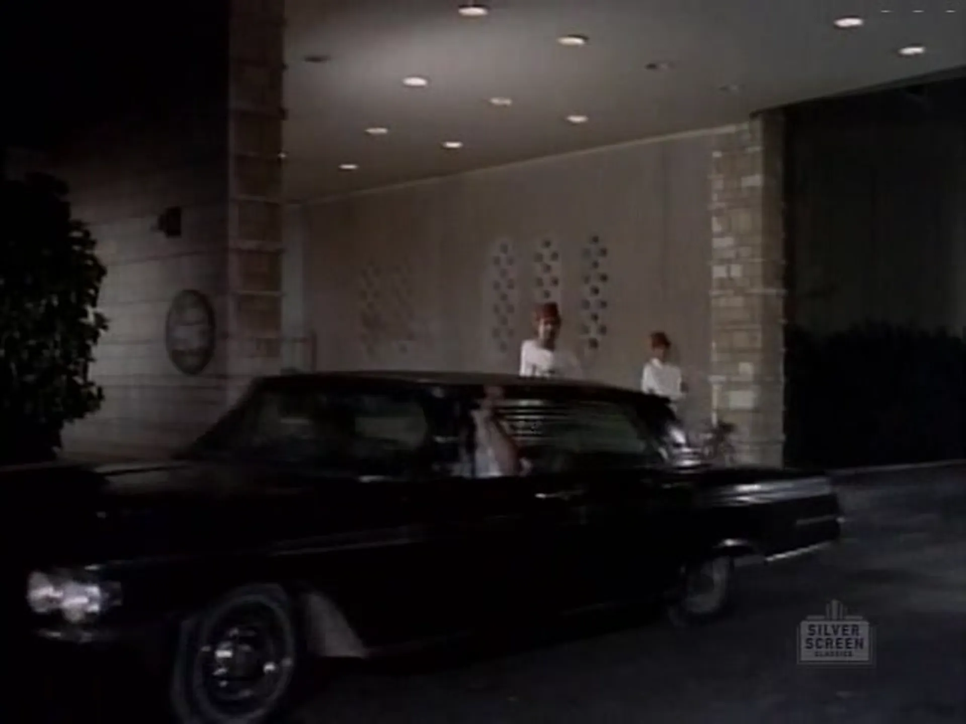 Trunk to Cairo scene still 1
